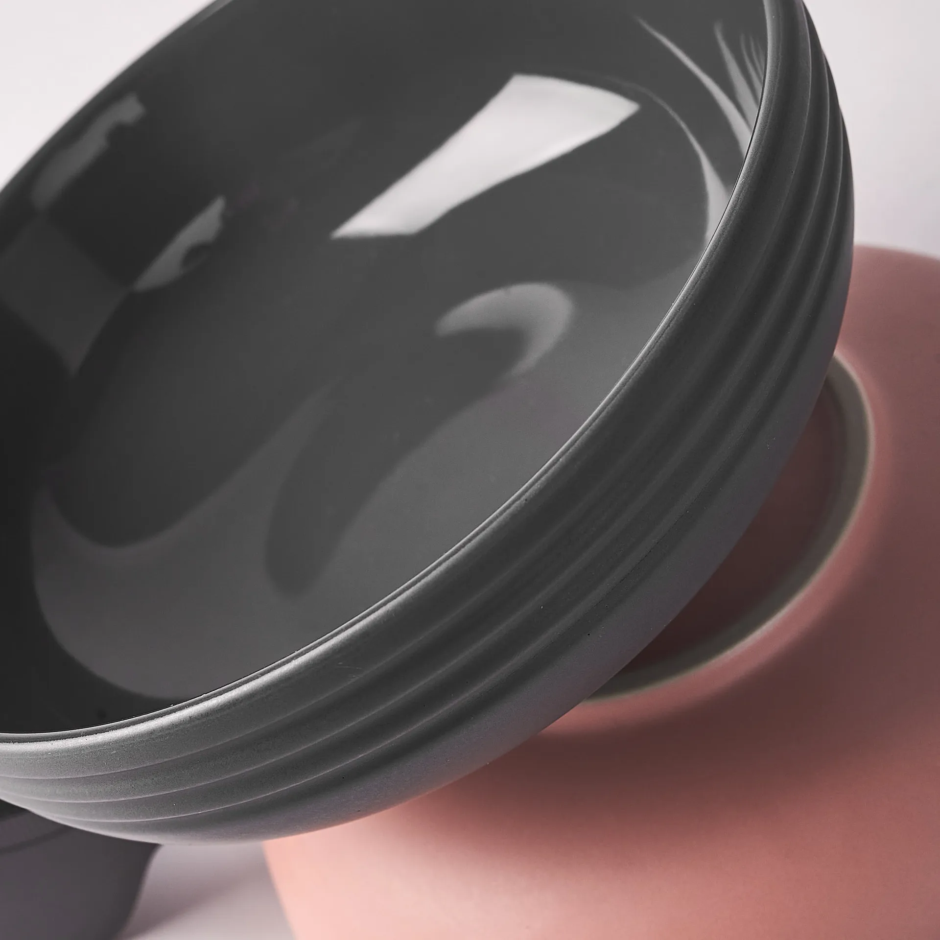 Lines skål Ø16 cm, Mörkgrå NJRD