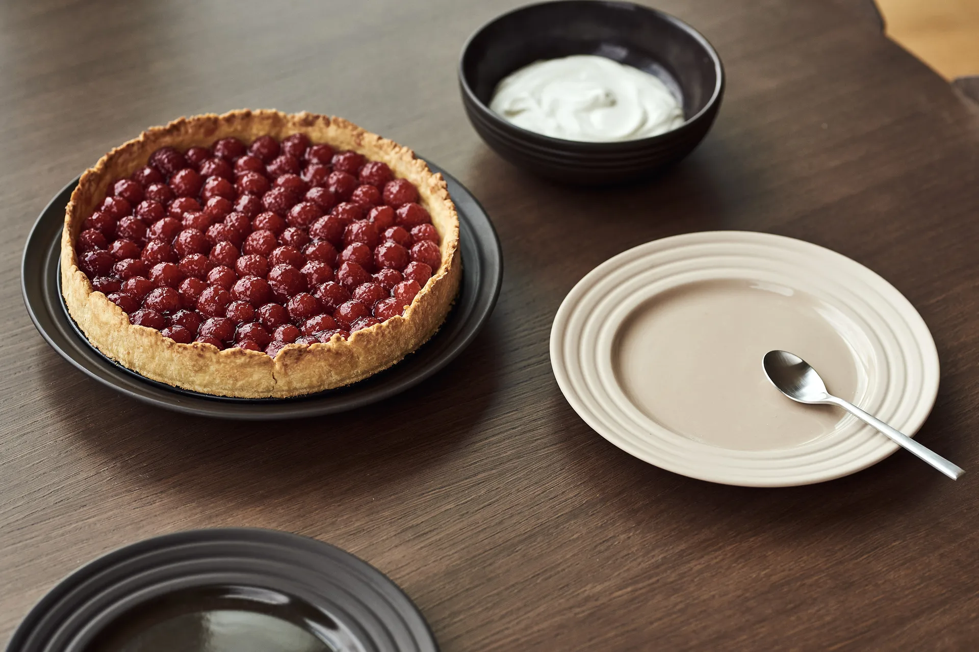 Lines tallrik Ø27 cm, Brun NJRD