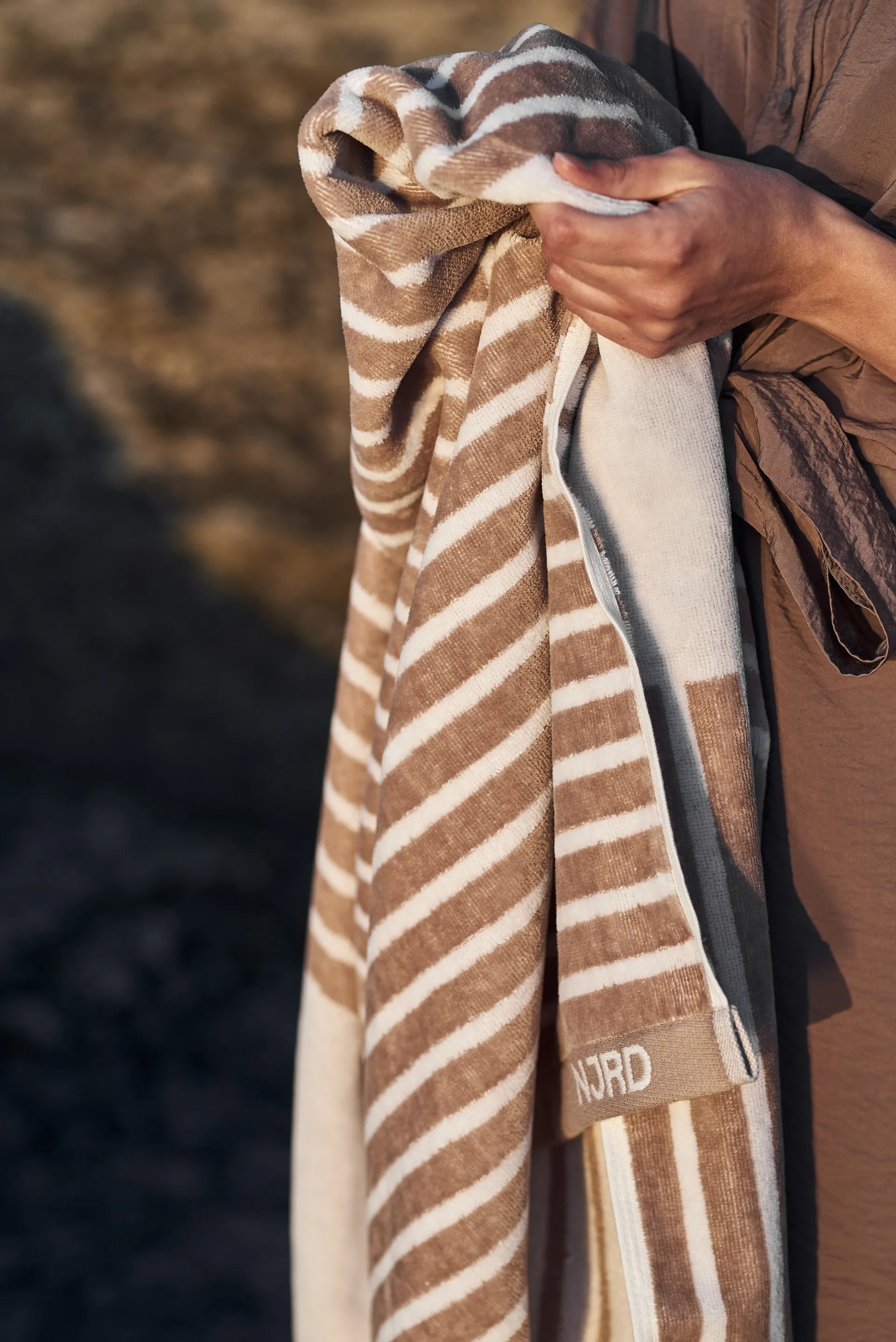 Stripes badhandduk 70x140 cm, Beige NJRD