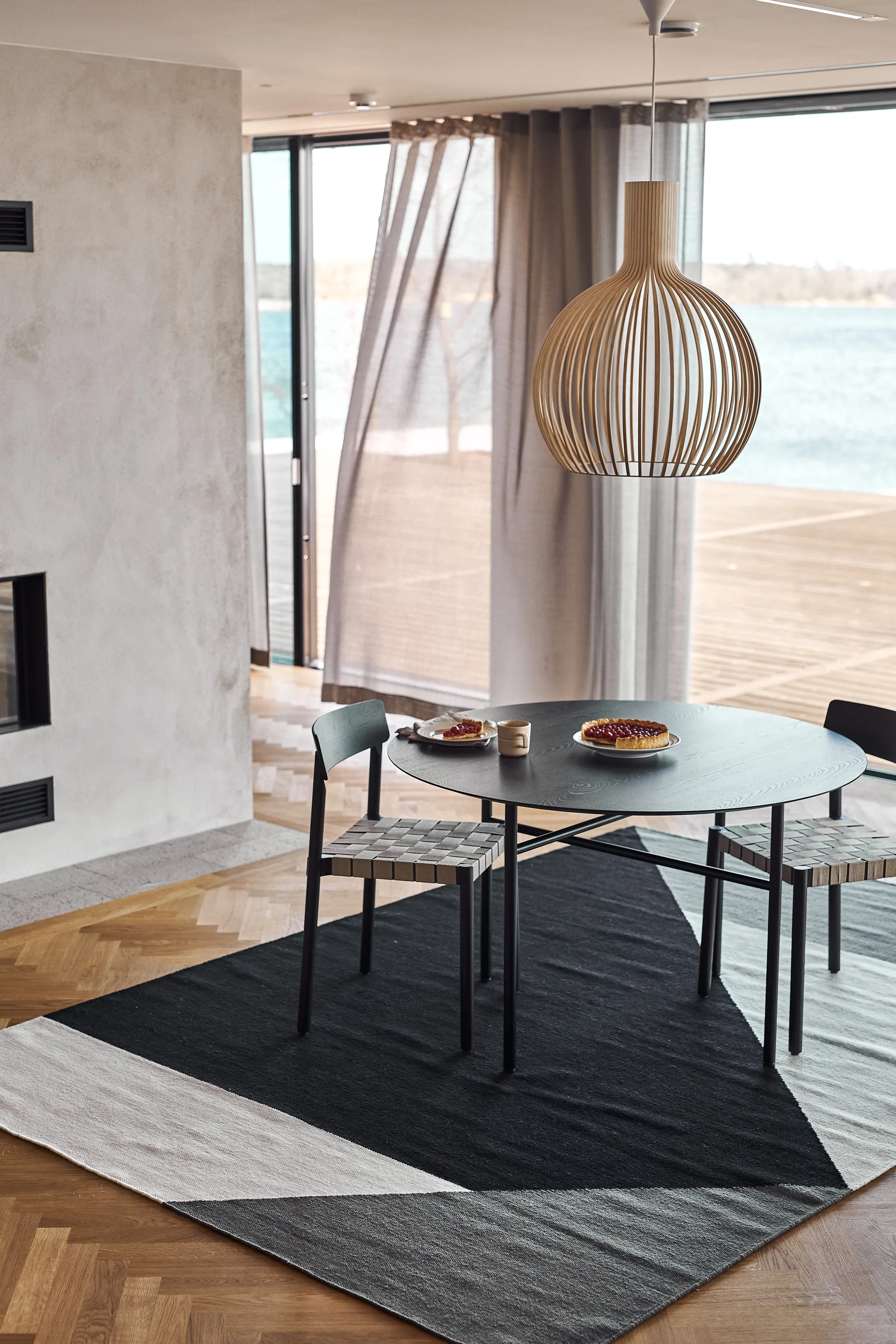 Stripes blocks kelimmatta svart, 170x240 cm NJRD