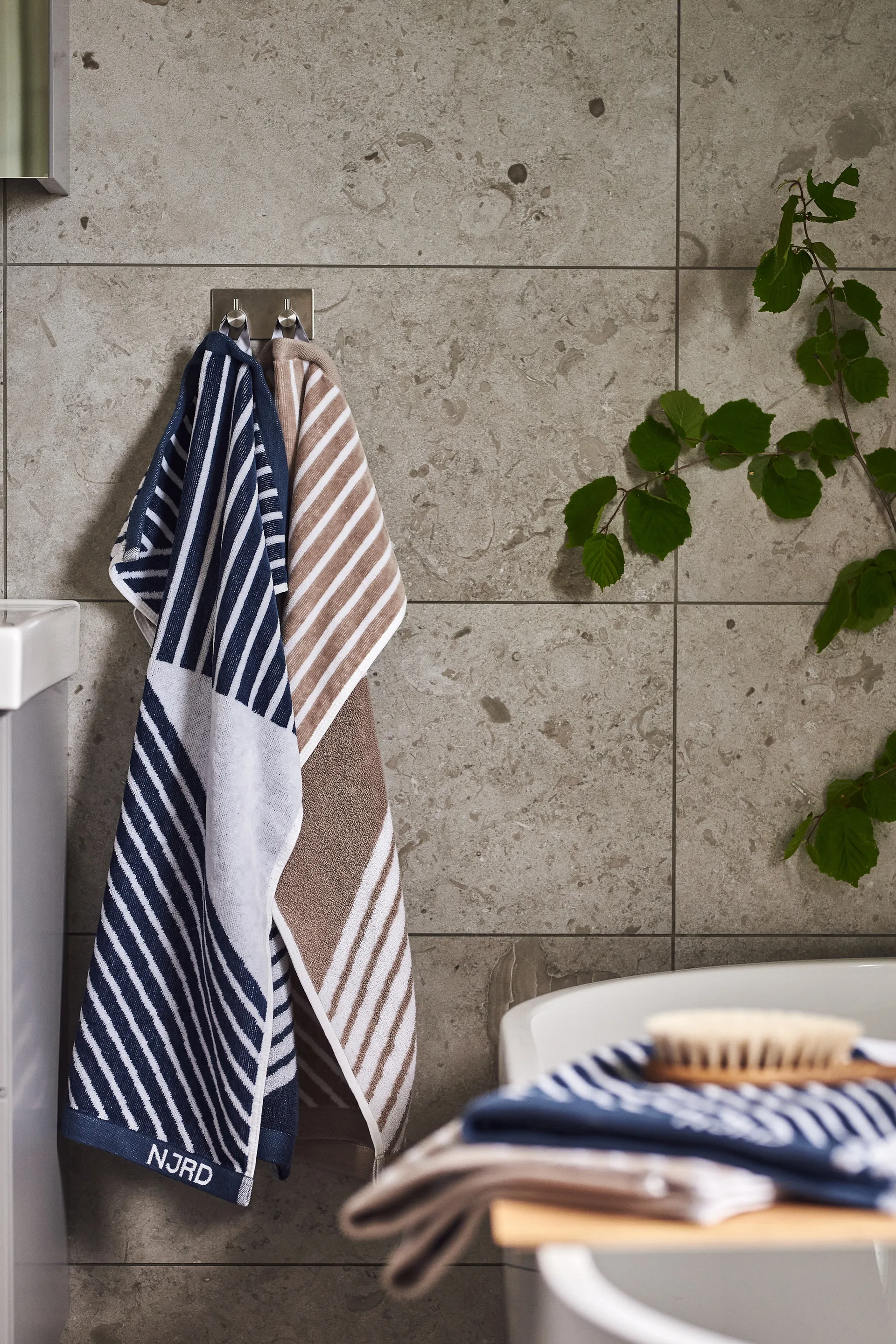 Stripes handduk 50x70 cm, Blå NJRD