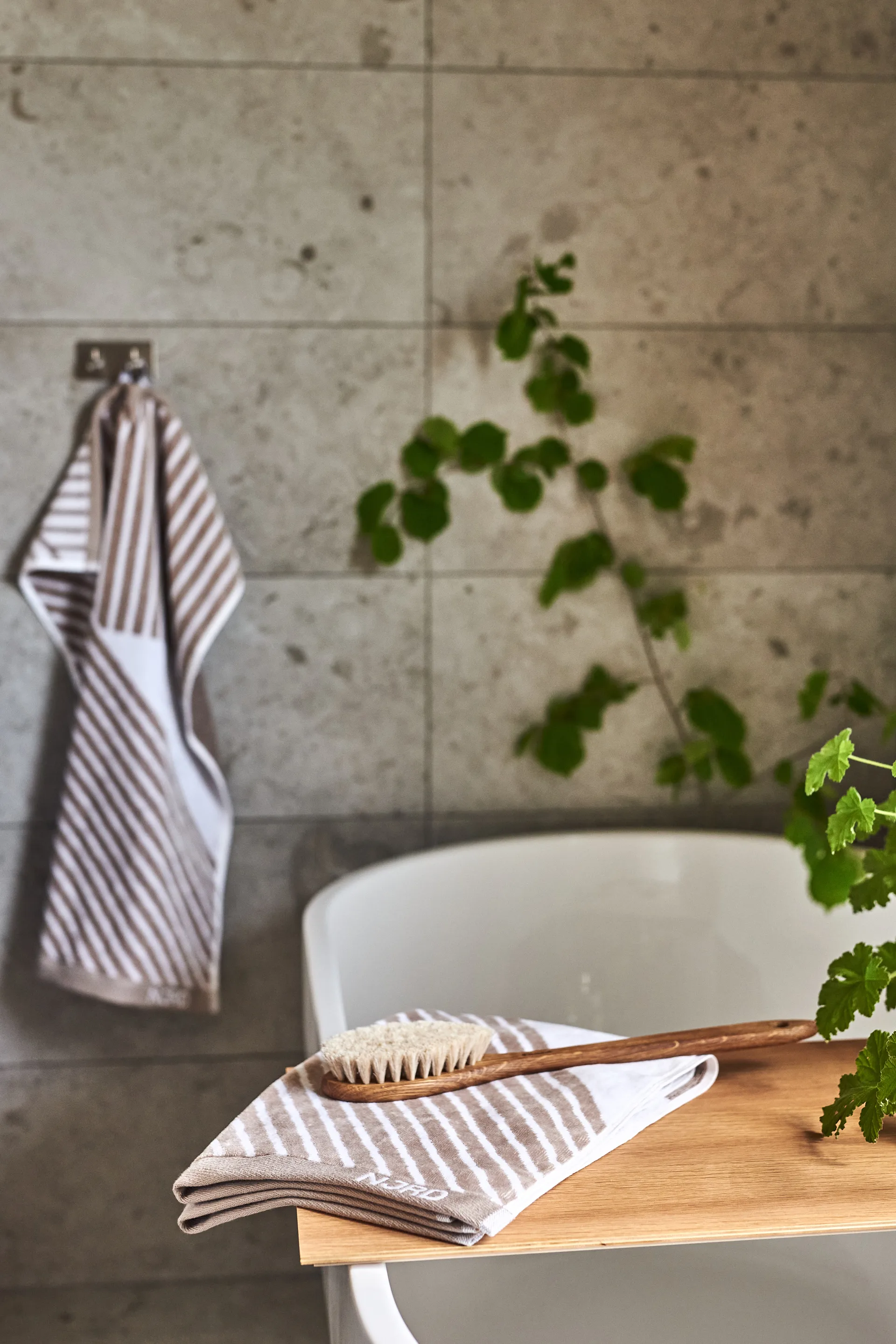 Stripes handduksset 4 delar - Beige,  NJRD