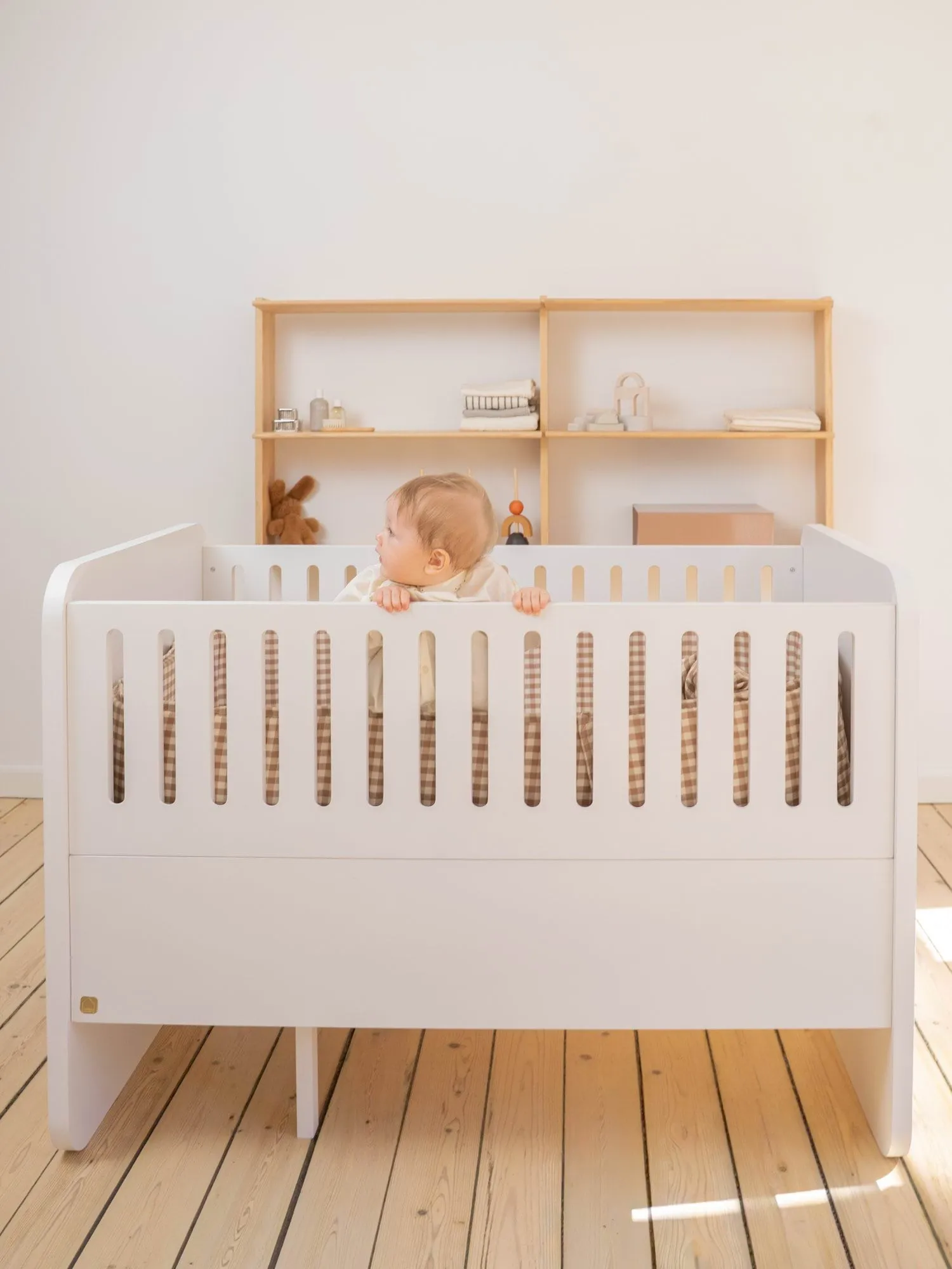 Form baby & juniorsäng 166x77,5x87 cm, Vit Nofred