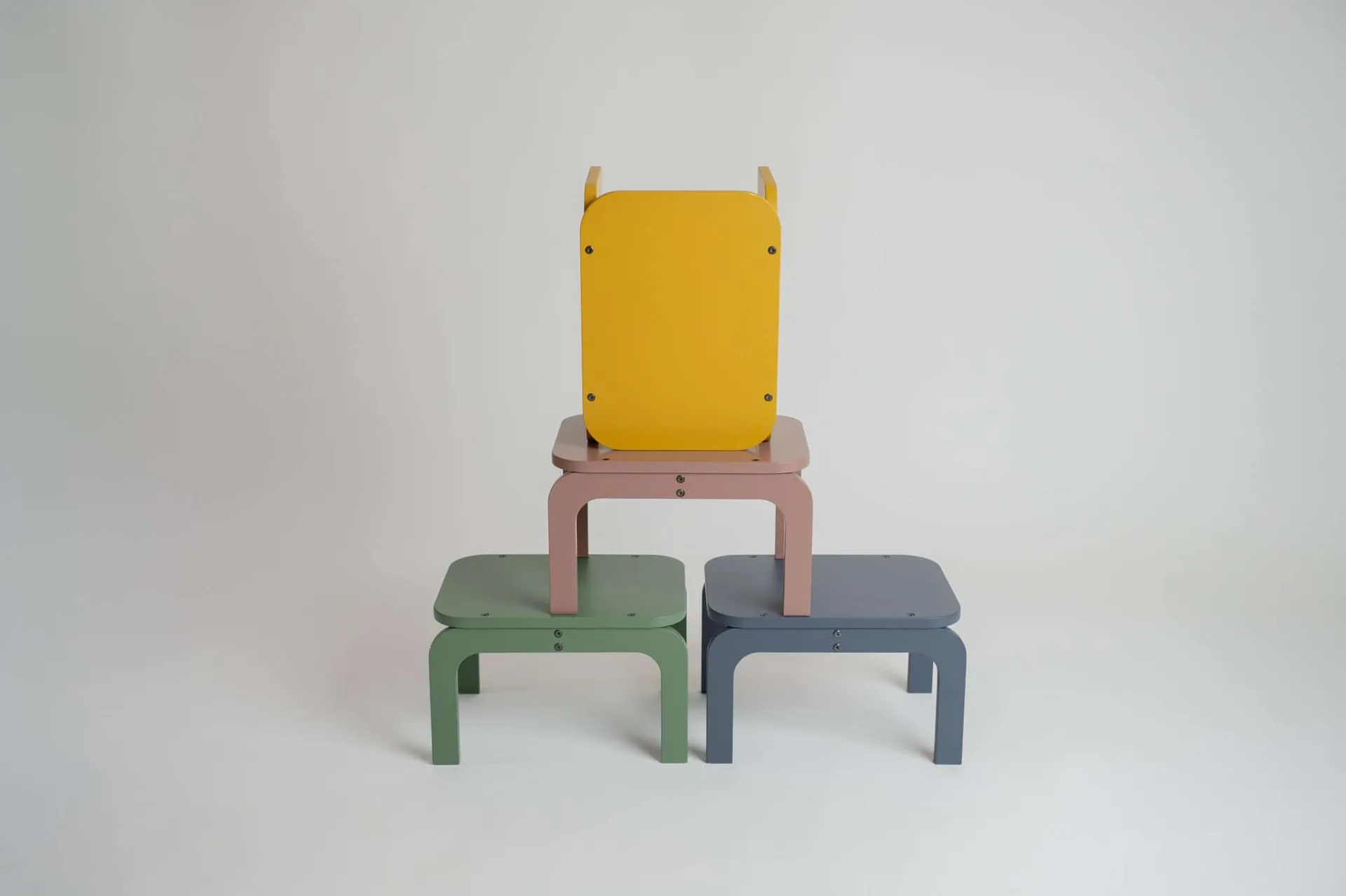 Kiddo Step Seat pall, Curry Nofred Kiddo Step Seat pall, Curry Nofred