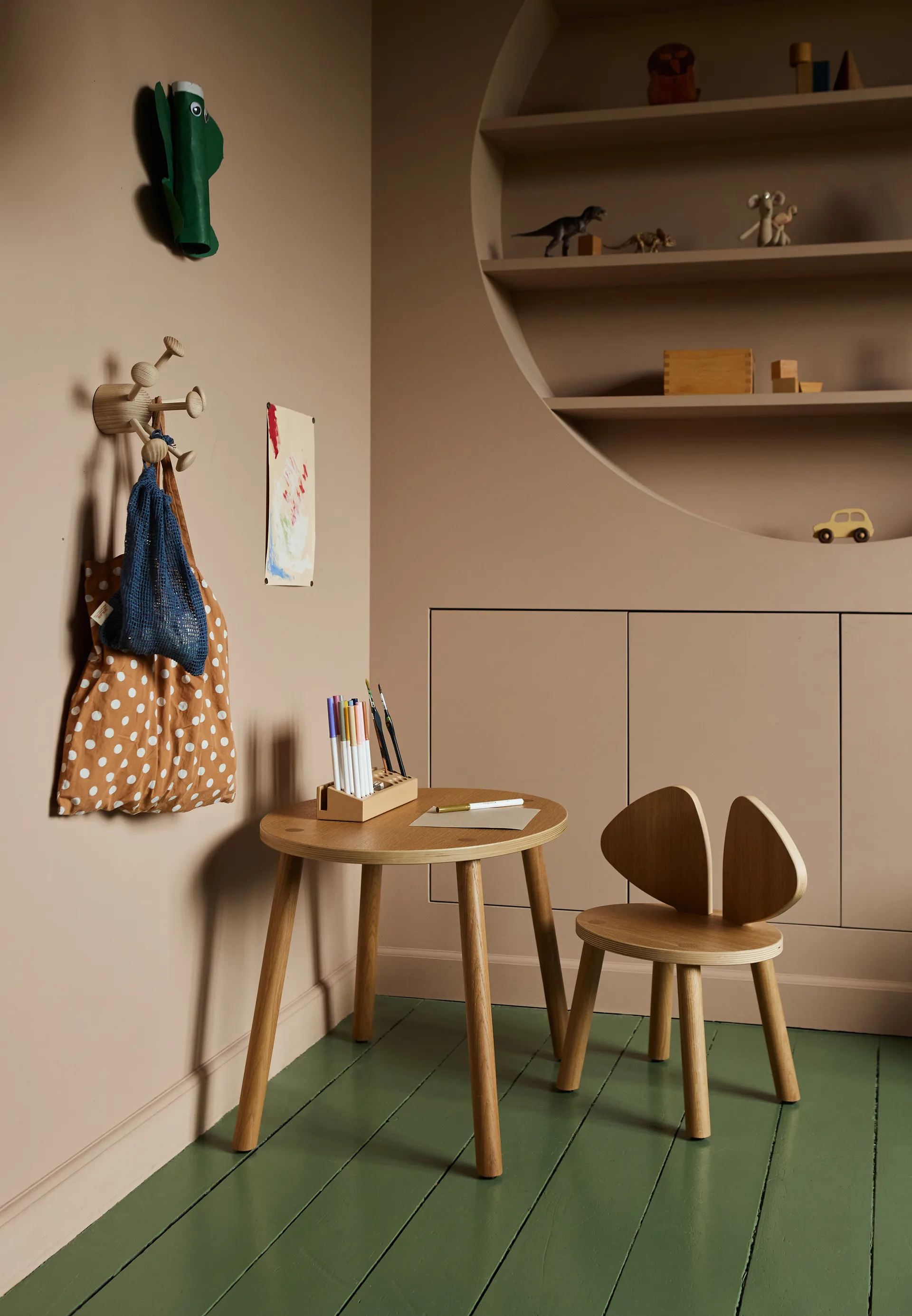 Mouse Chair barnstol, Ek Nofred