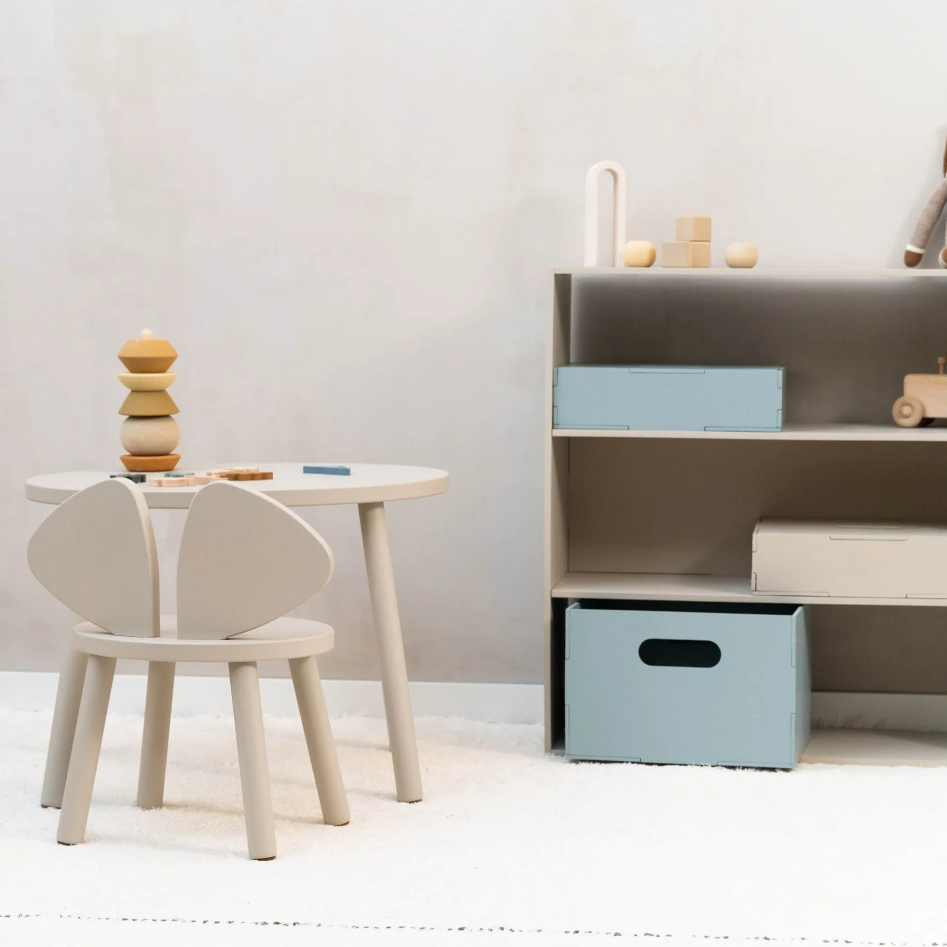 Mouse set barnstol + bord, Beige Nofred