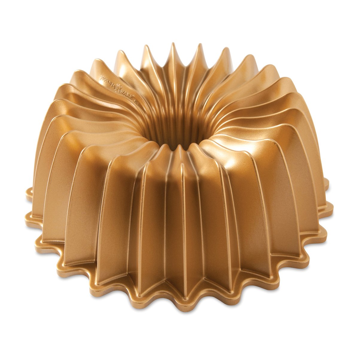 Nordic Ware brilliance bundt bakform 2,4 L | Skandinavisk Design | Kakformar & Pepparkaksformar | Guldfärgad