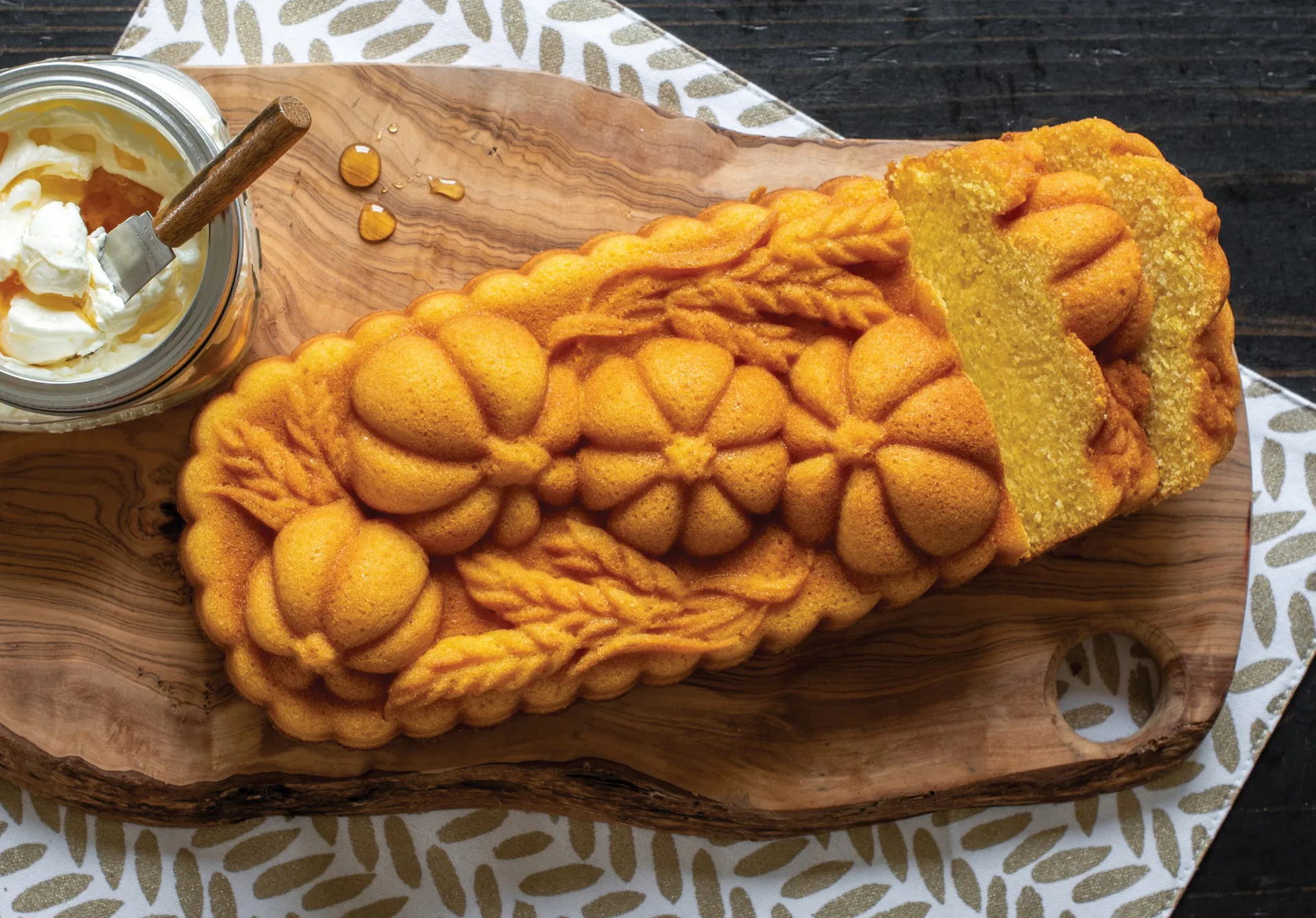 Nordic Ware Wheat & Pumpkin brödform 1,4 L, Brons Nordic Ware