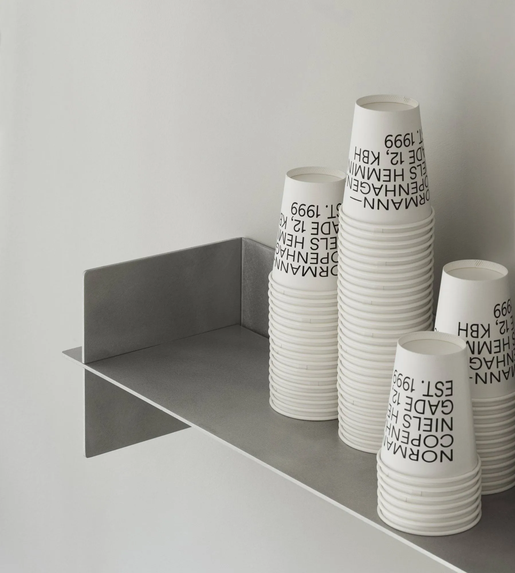 Alu Shelf hylla 80 cm, Aluminium Normann Copenhagen