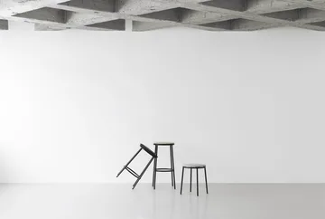 Circa barstol 75 cm - Svart ek - Normann Copenhagen