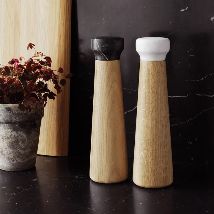 Craft saltkvarn ek-vit marmor, stor Normann Copenhagen