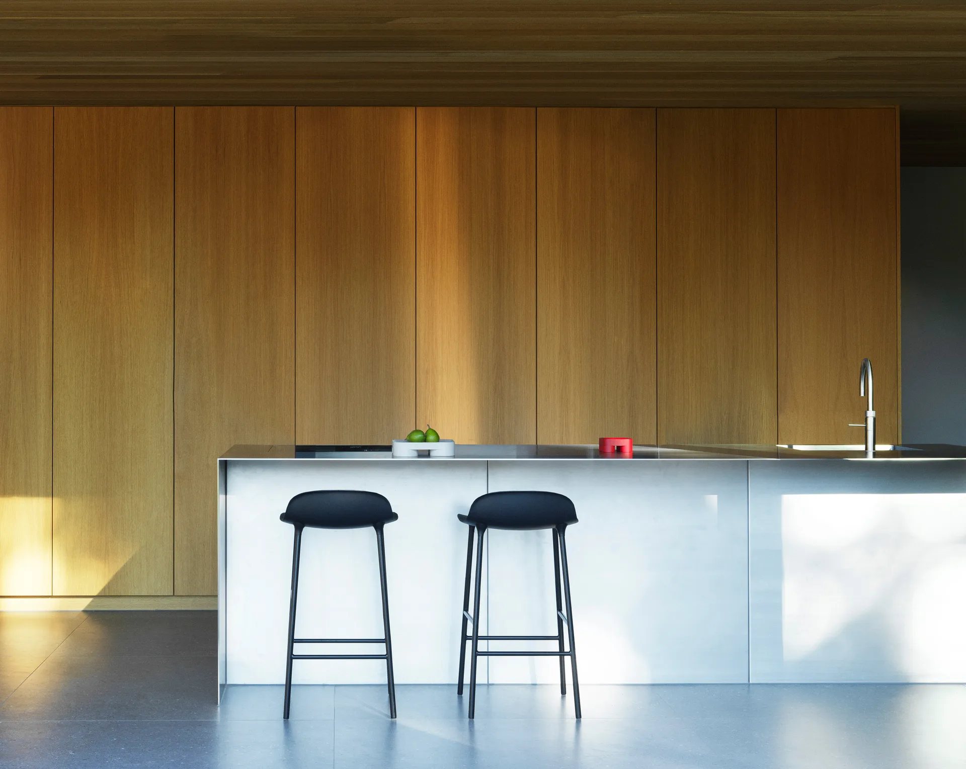 Form Chair barstol metallben, Svart, 2-pack Normann Copenhagen