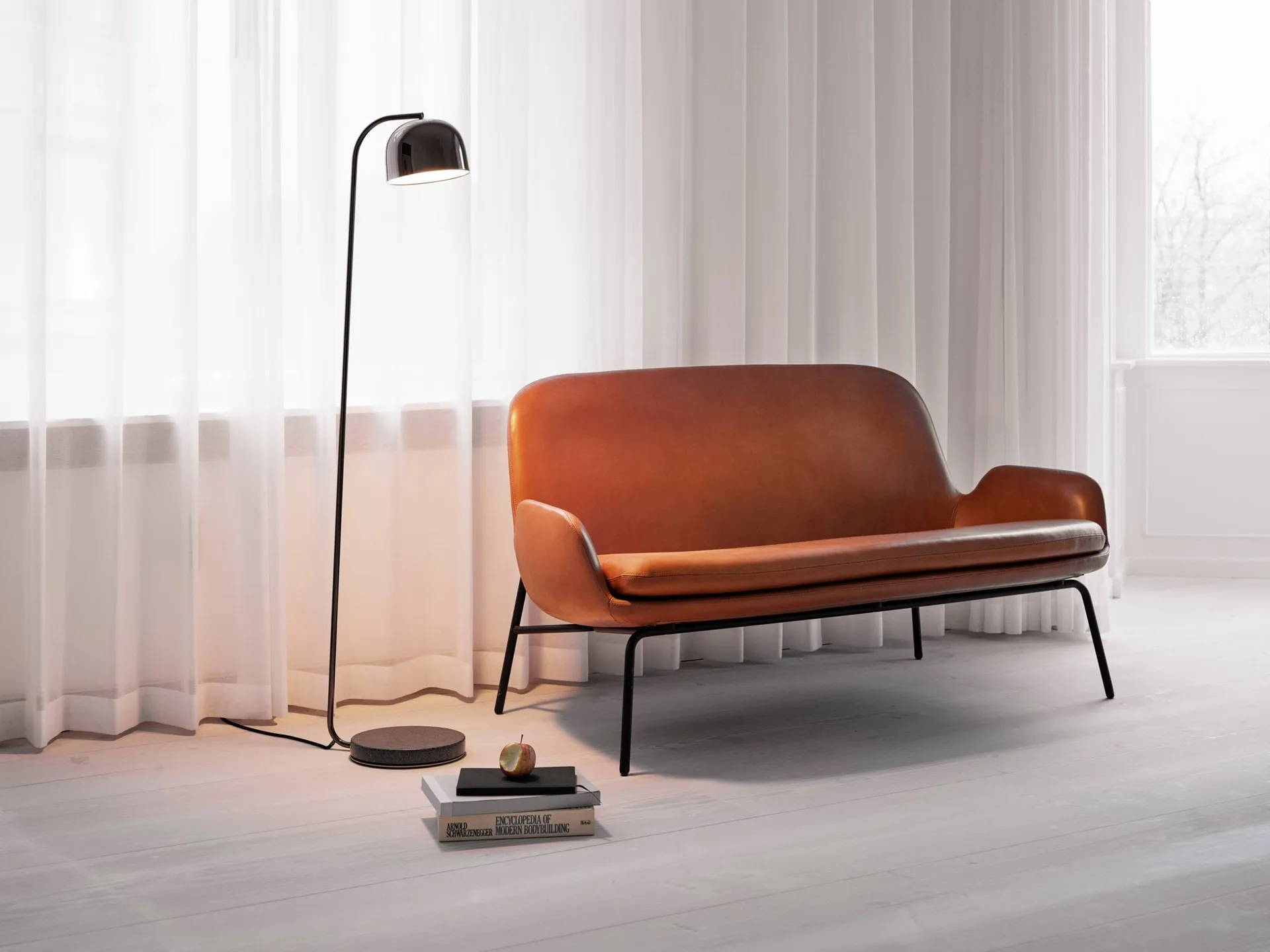 Grant golvlampa, black Normann Copenhagen