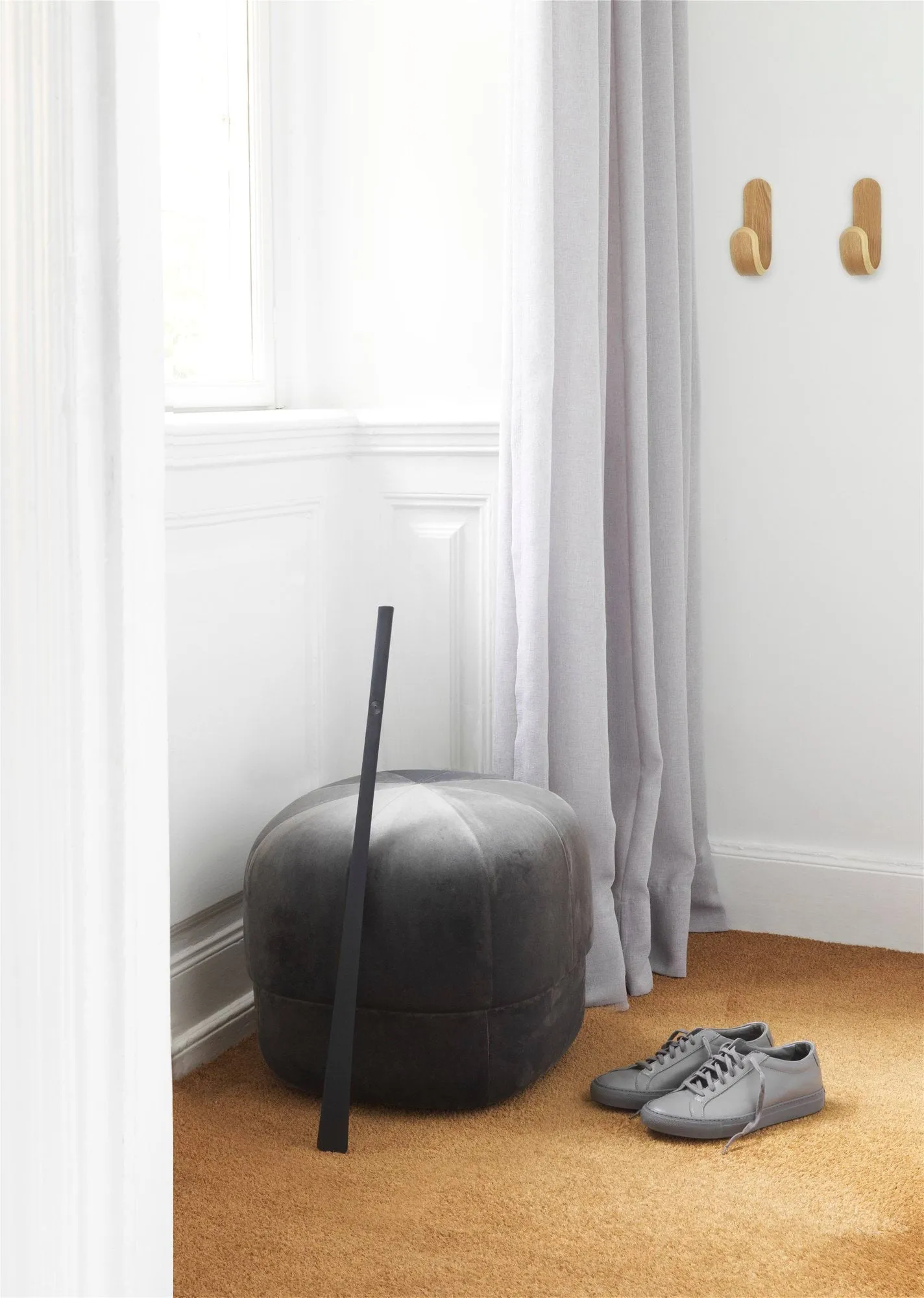 Normann skohorn, Warm Grey (grå) Normann Copenhagen