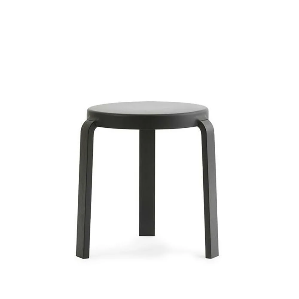 Normann Copenhagen Tap pall black, svarta ekben