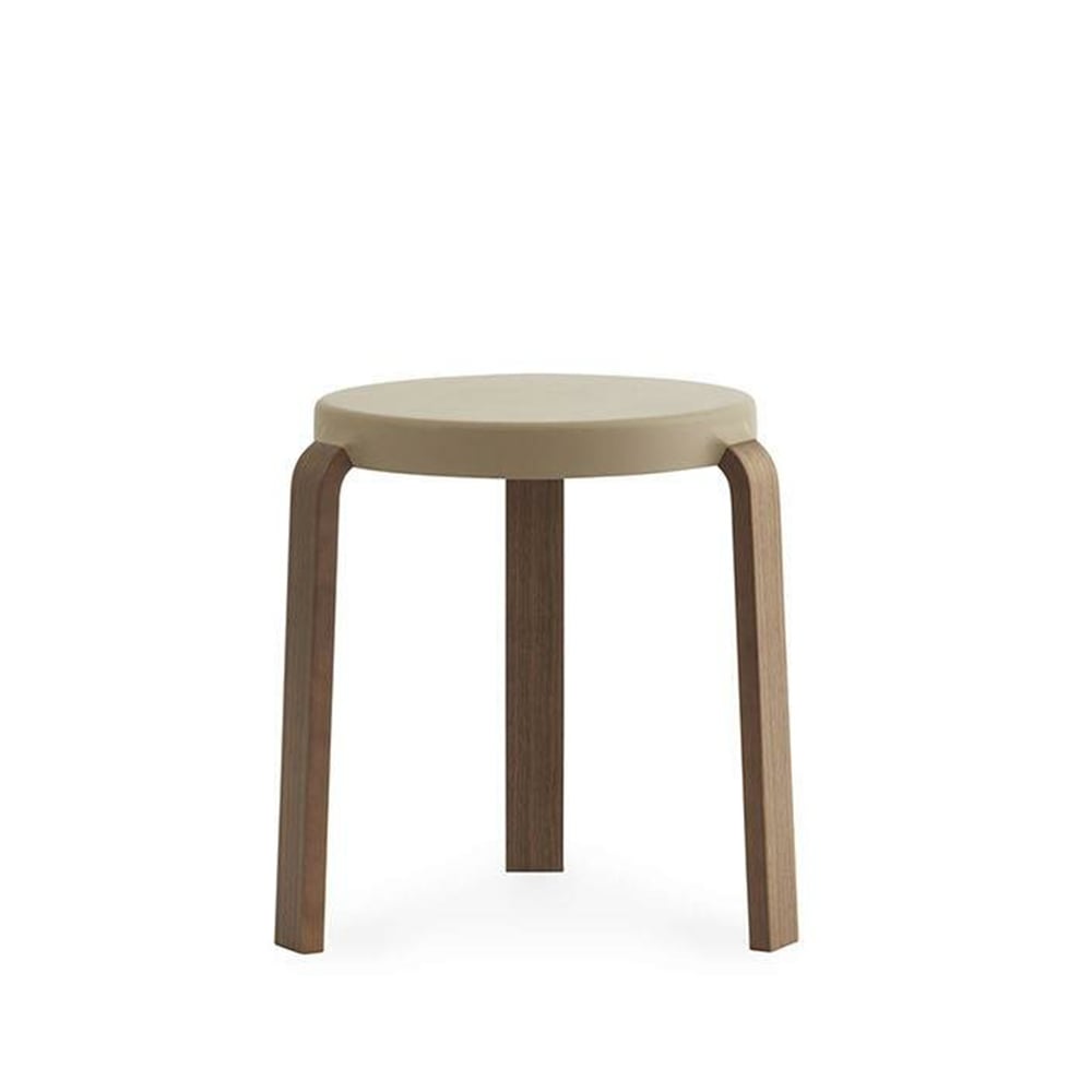 Normann Copenhagen Tap pall sand, valnötsben | Skandinavisk Design | Pallar | Beige