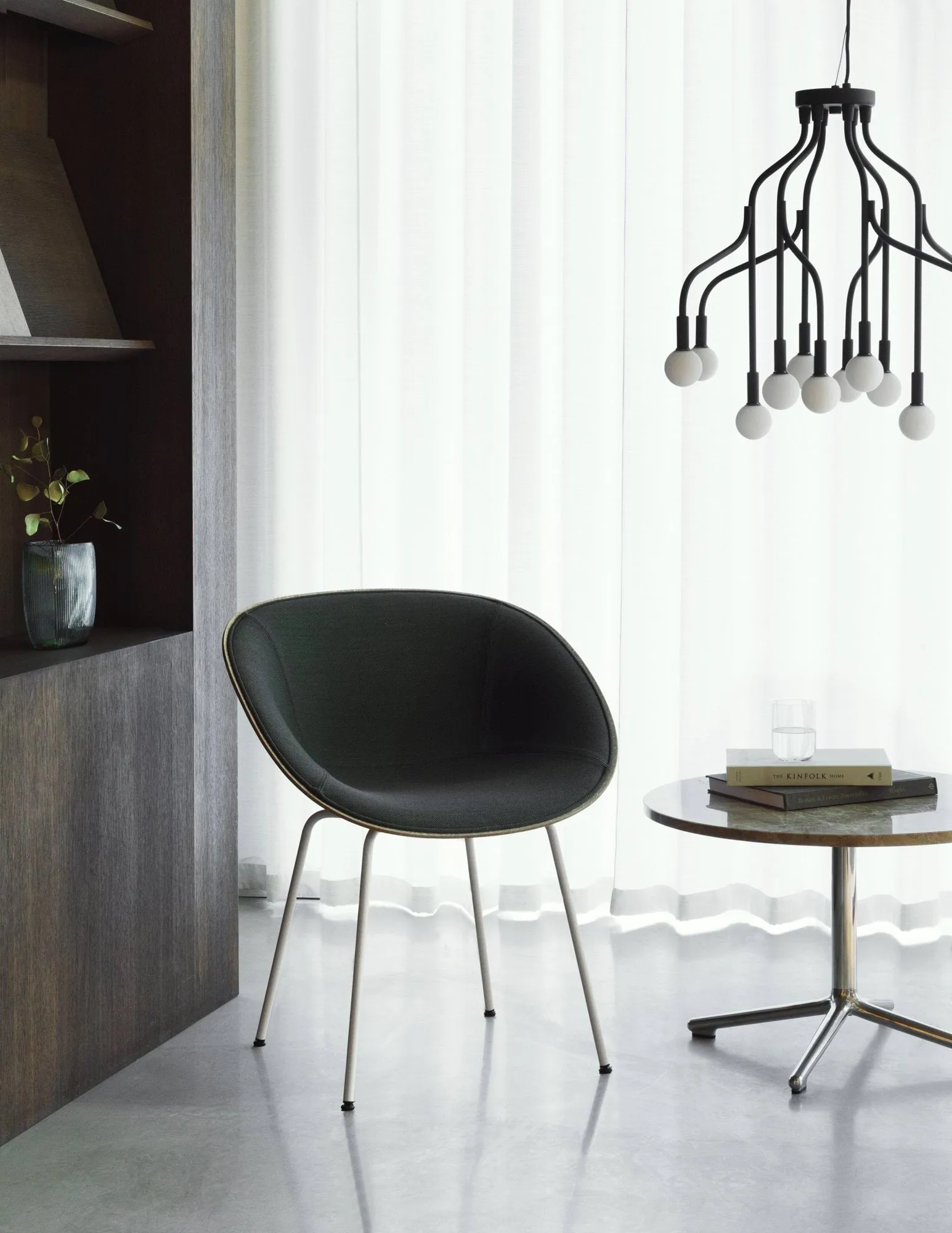 Vekst Taklampa Small, Svart Normann Copenhagen