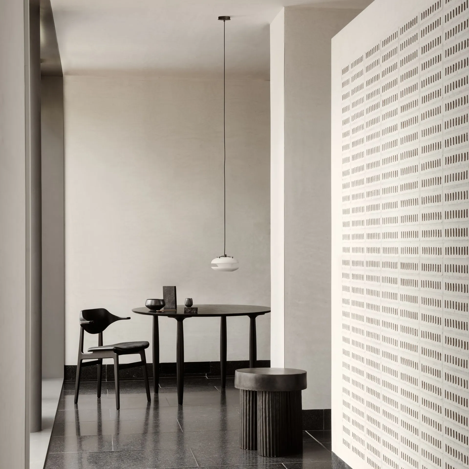 Gear soffbord högt Ø45 cm, Earth (brun-svart) NORR11