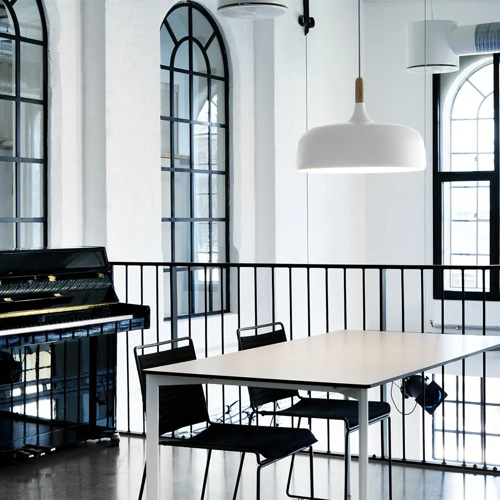 Acorn taklampa, vit Northern