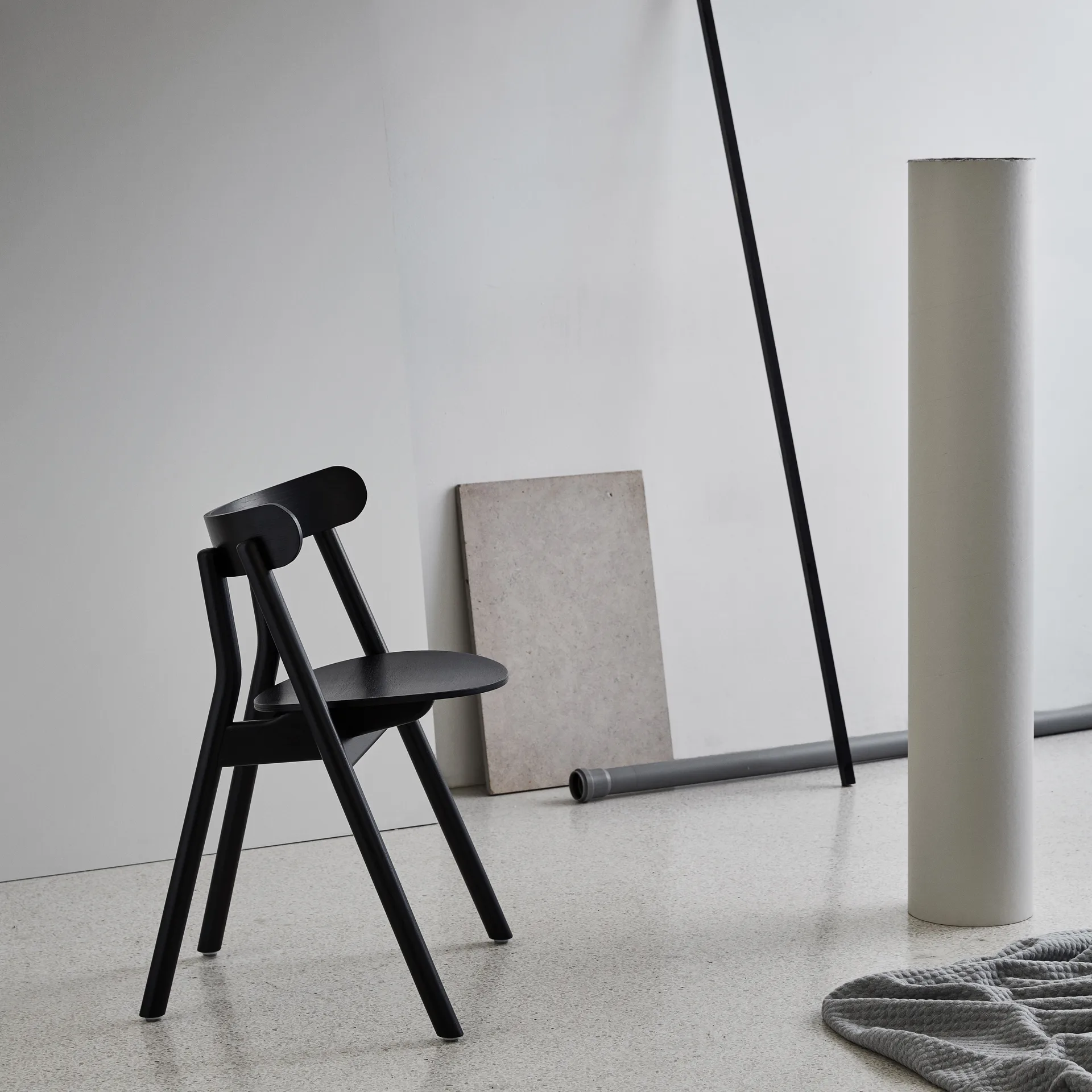 Oaki stol, Svart ek Northern