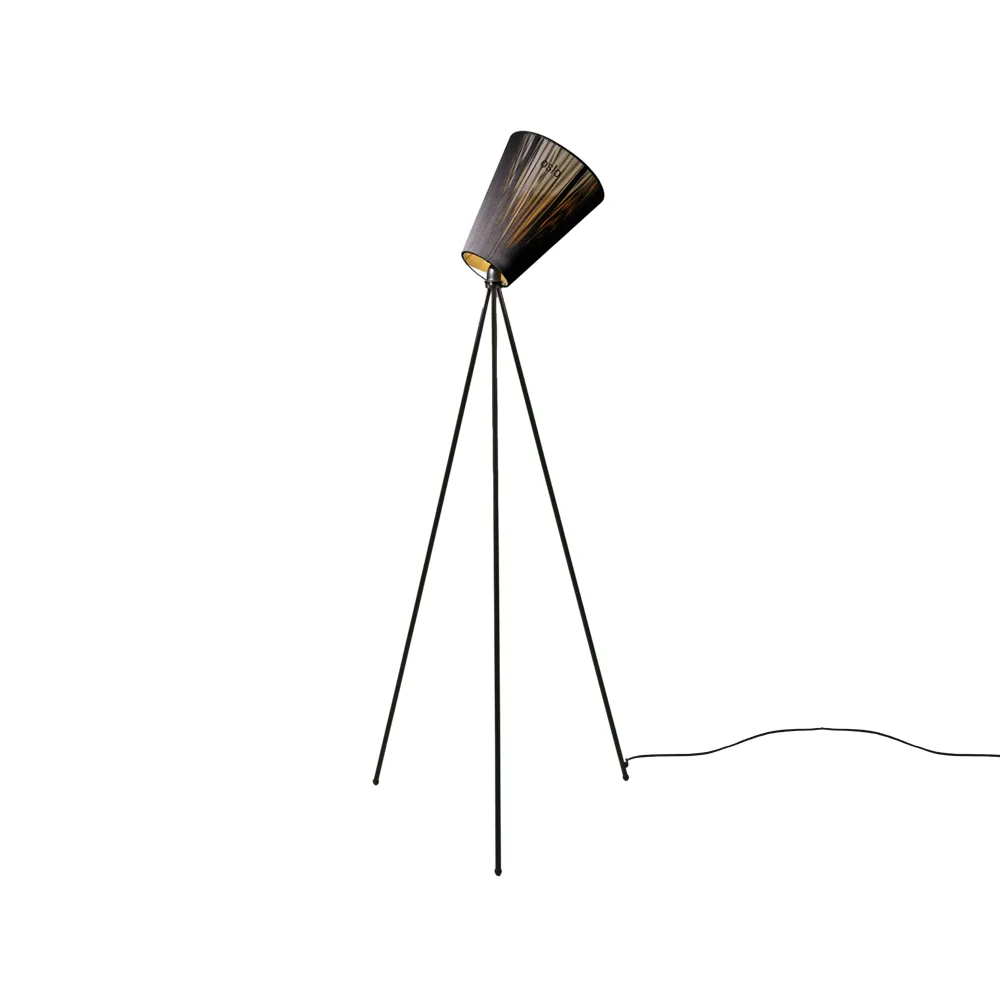 Oslo Wood golvlampa, Black, mattsvart stativ Northern