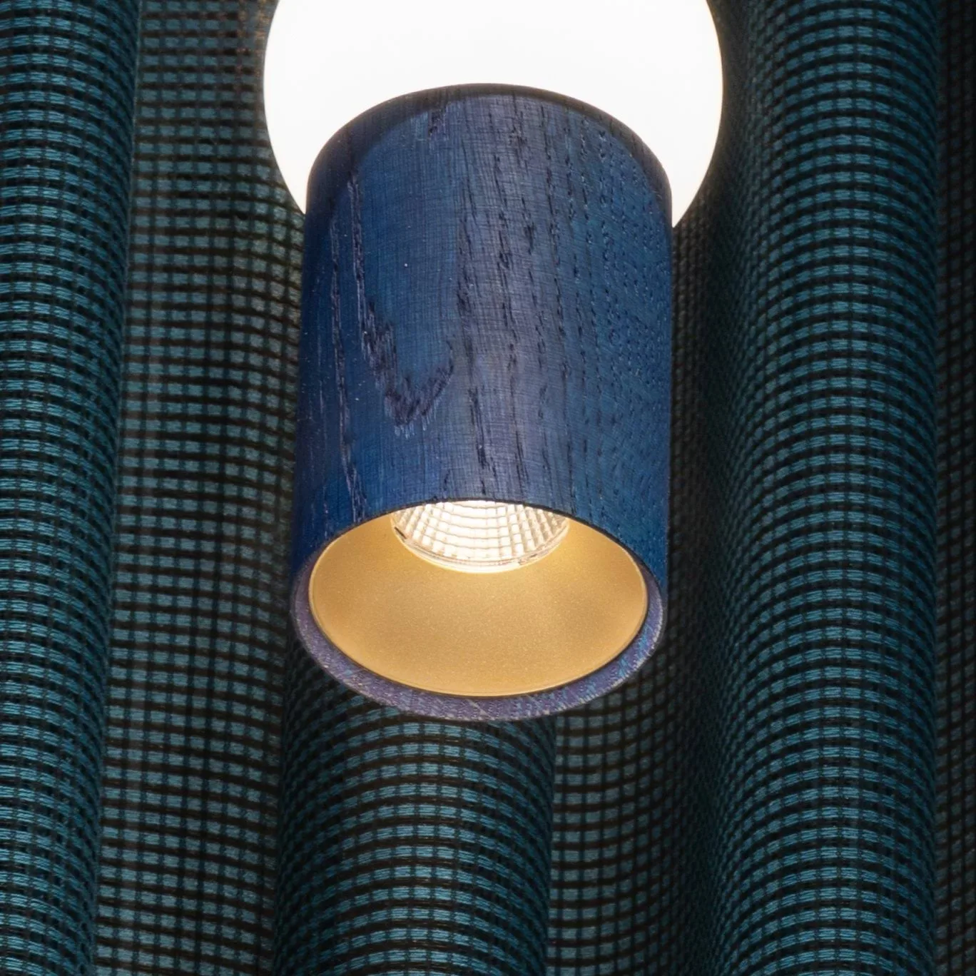 Lightbone pendel, Small 24 cm, blue oak Oblure