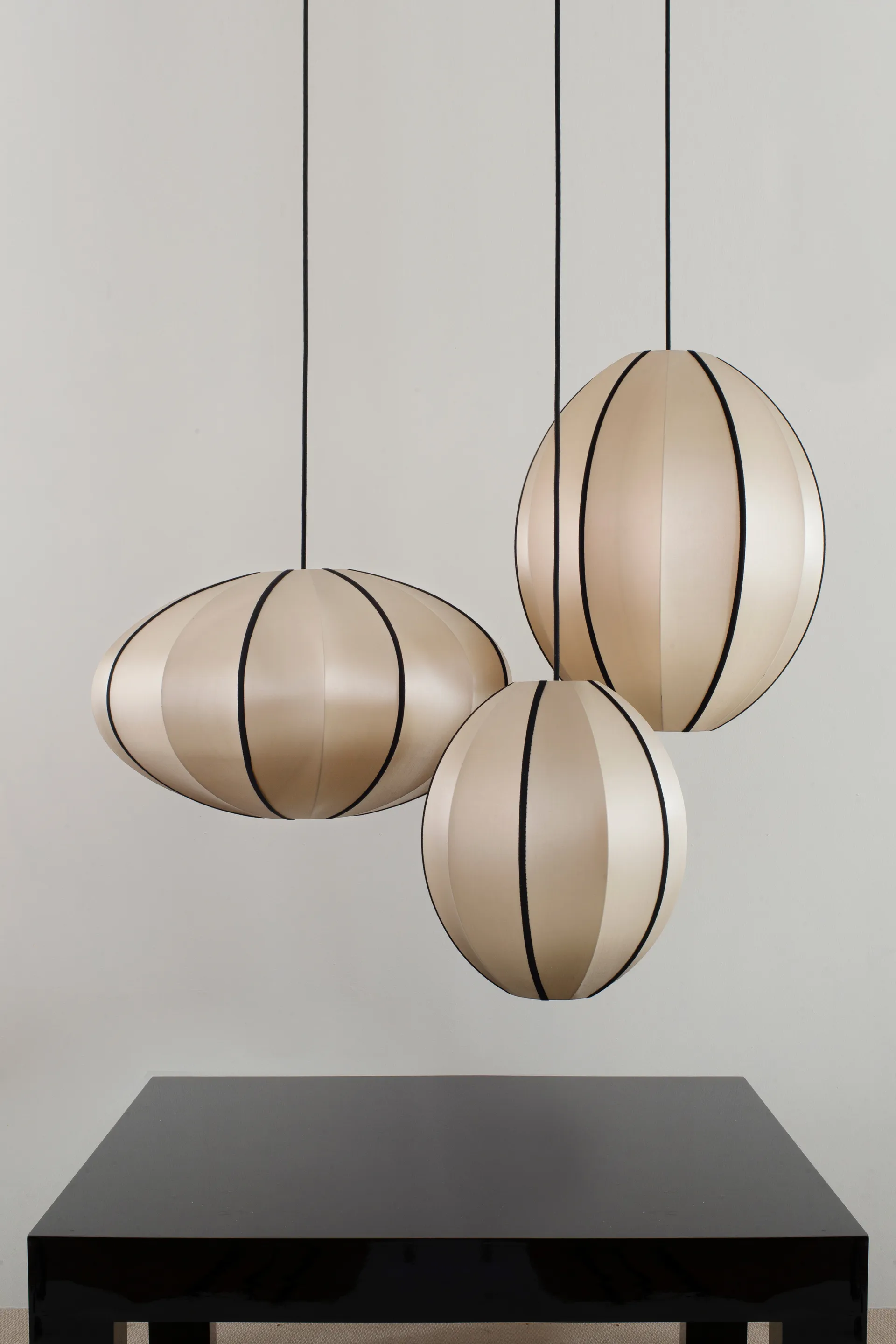 Indochina Classic Oval S lampskärm, Kit-black Oi Soi Oi