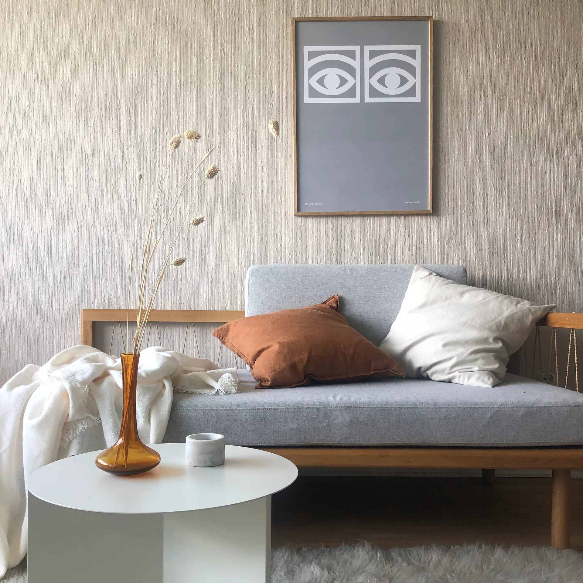 Ögon grå poster, 50x70 cm Olle Eksell