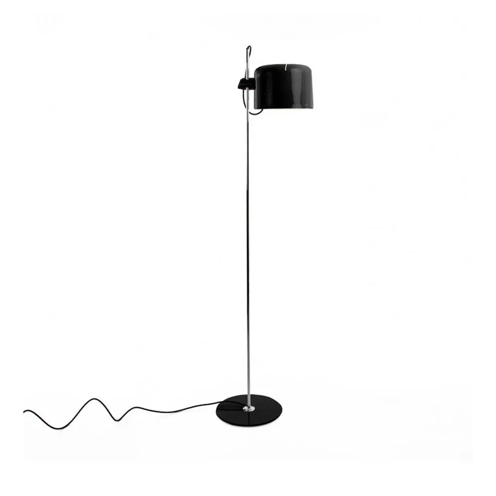 Oluce Coupé 3321 golvlampa black, kromstativ