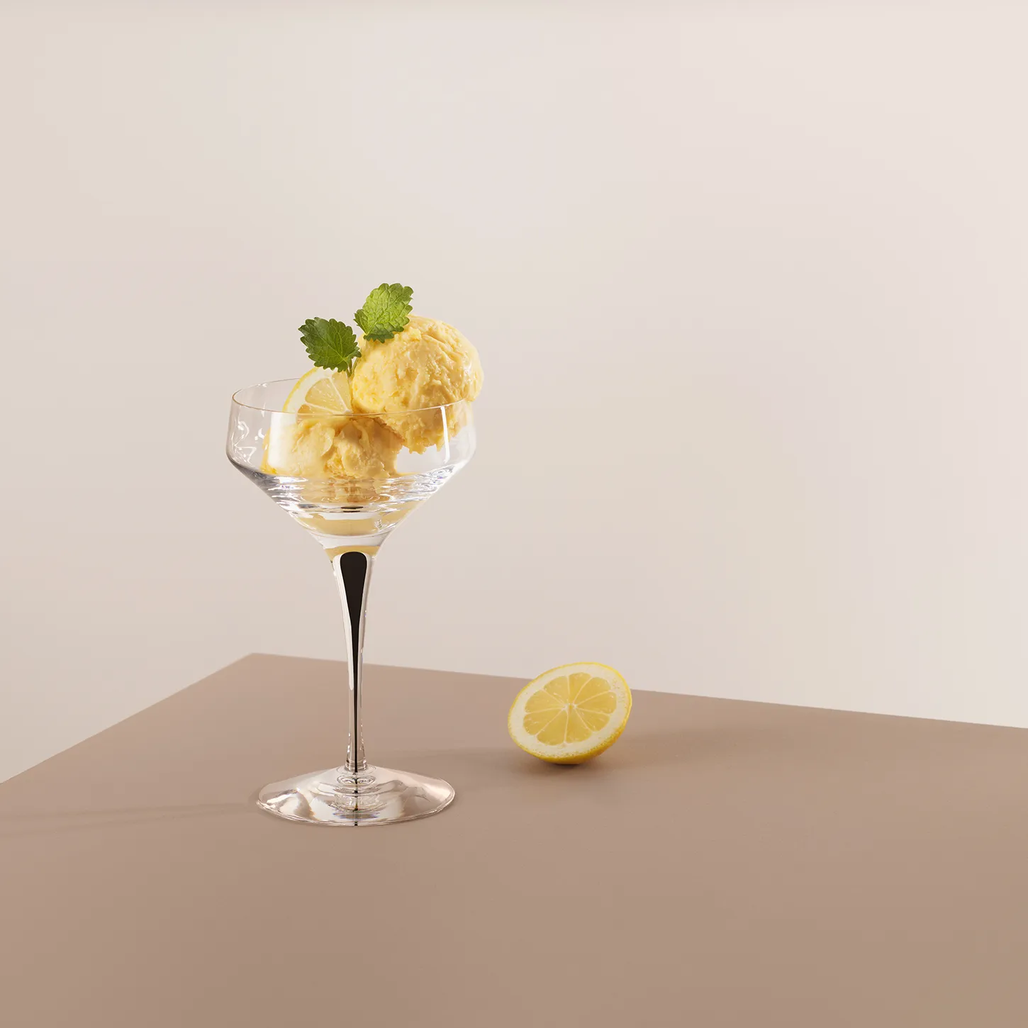 Metropol champagnekupa 24 cl, Svart Orrefors