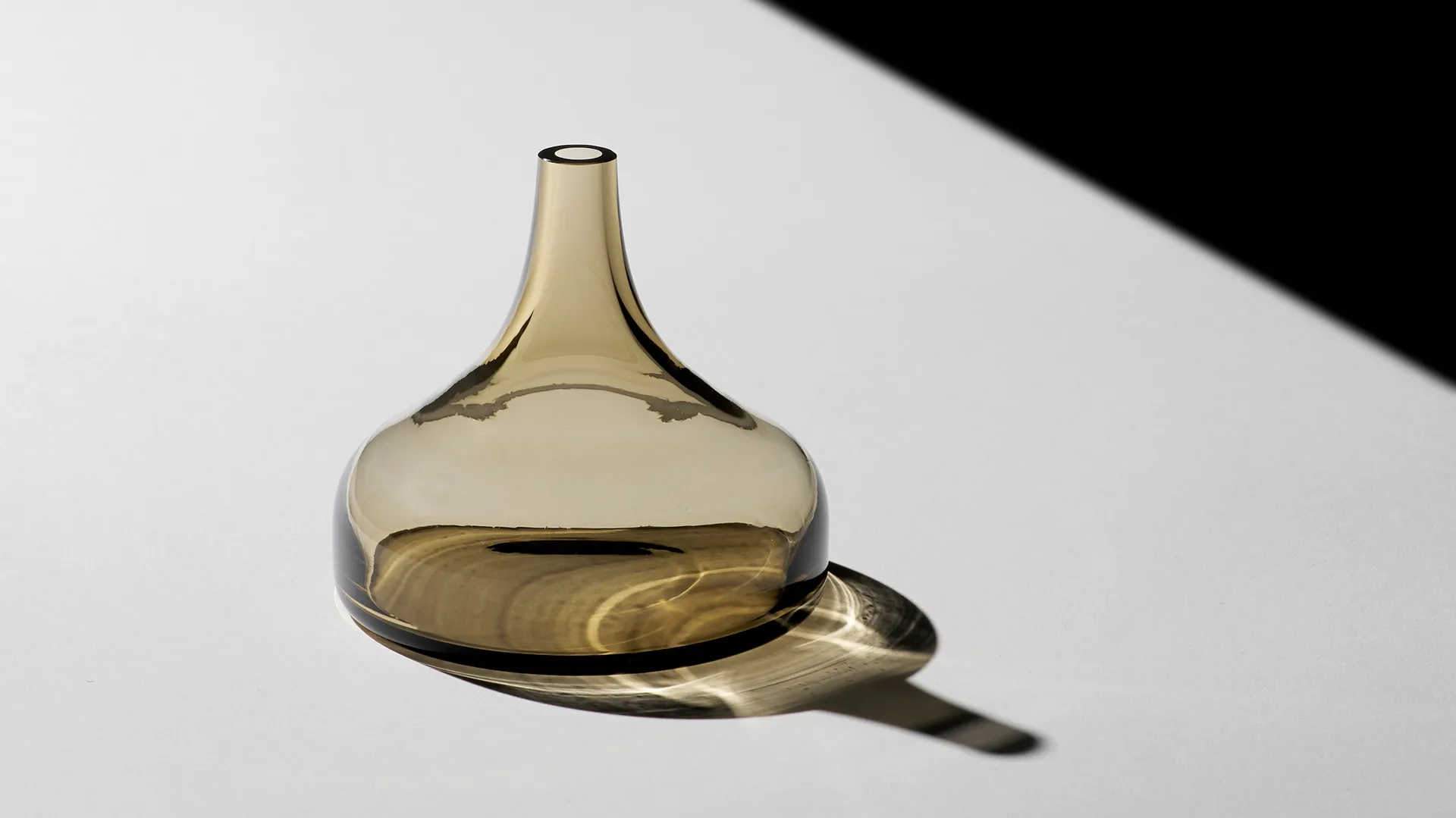 Midsummer minivas Water Avens, 82 mm Orrefors