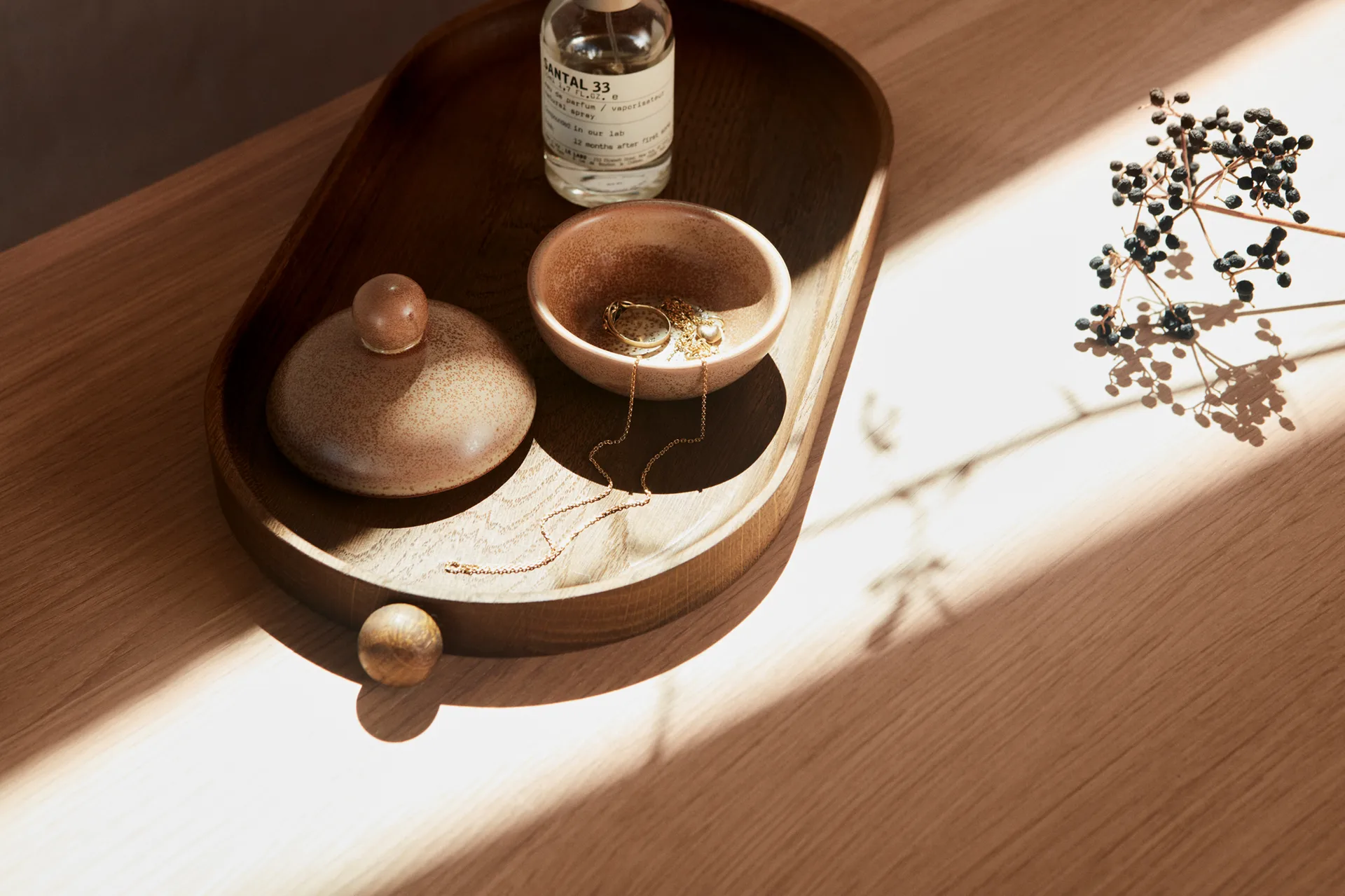 Inka träbricka 18x38 cm, Dark OYOY