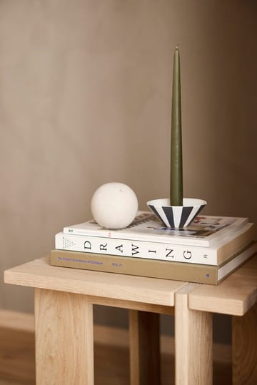 Toppu ljusstake låg 4 cm - White-black - OYOY