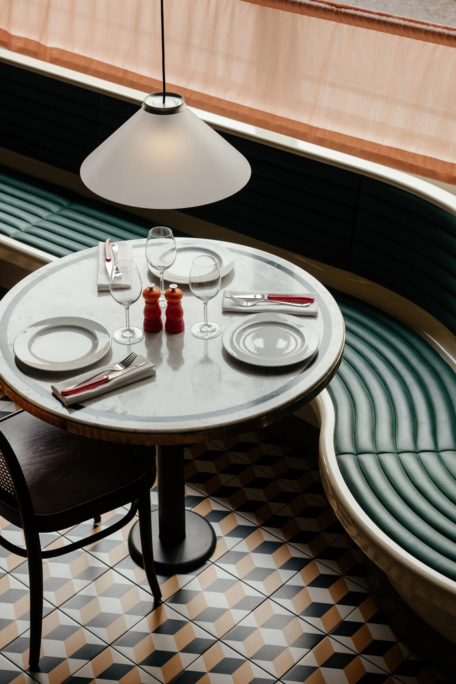 Aline 40 pendel, Aluminium Pholc