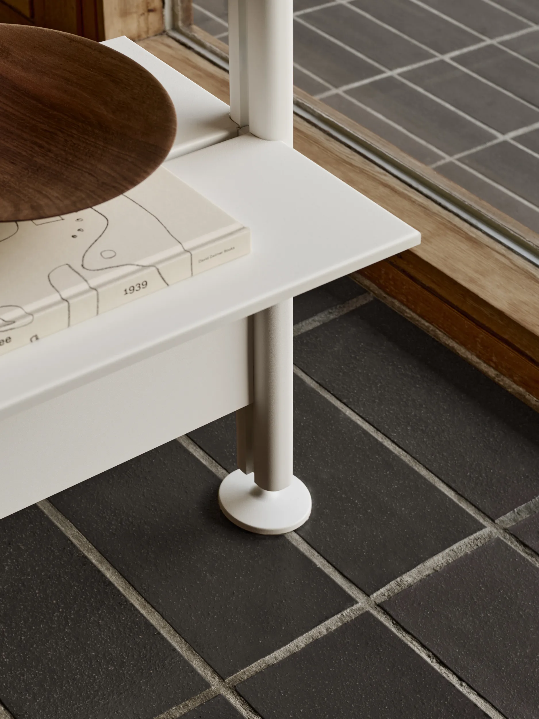 Pira G2 hyllsystem F C A White/Oak 240-247 cm Pira