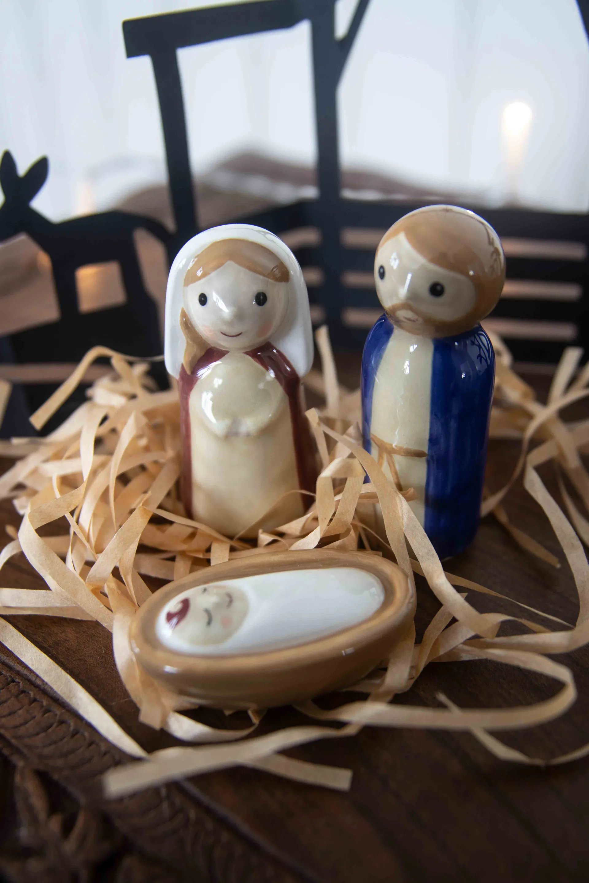 Crib family keramikkrubba 3 delar, Jesus, Josef och Maria Pluto Design