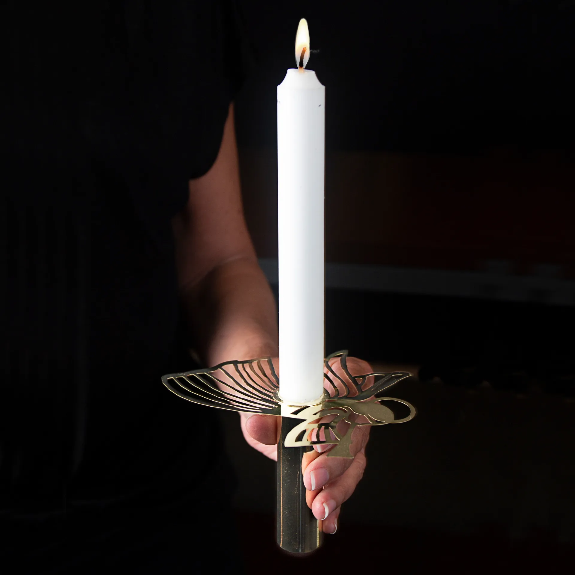Ljusstake flygande ängel, Guld Pluto Design