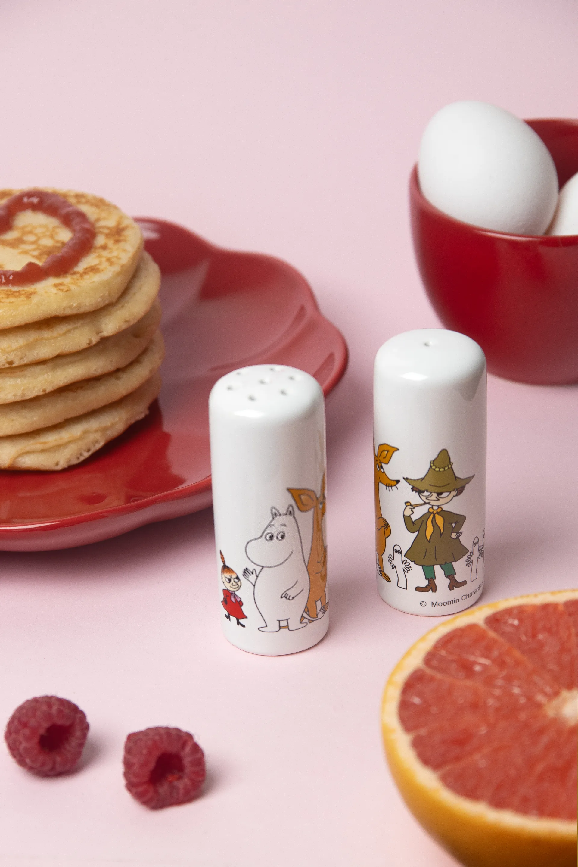 Mumin friends salt & pepparkar, Vit-multi Pluto Design