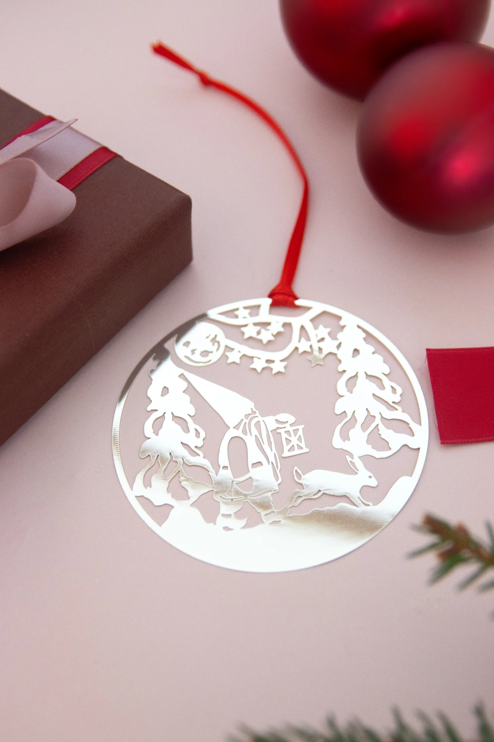 Vinterland hänge, Silver Pluto Design