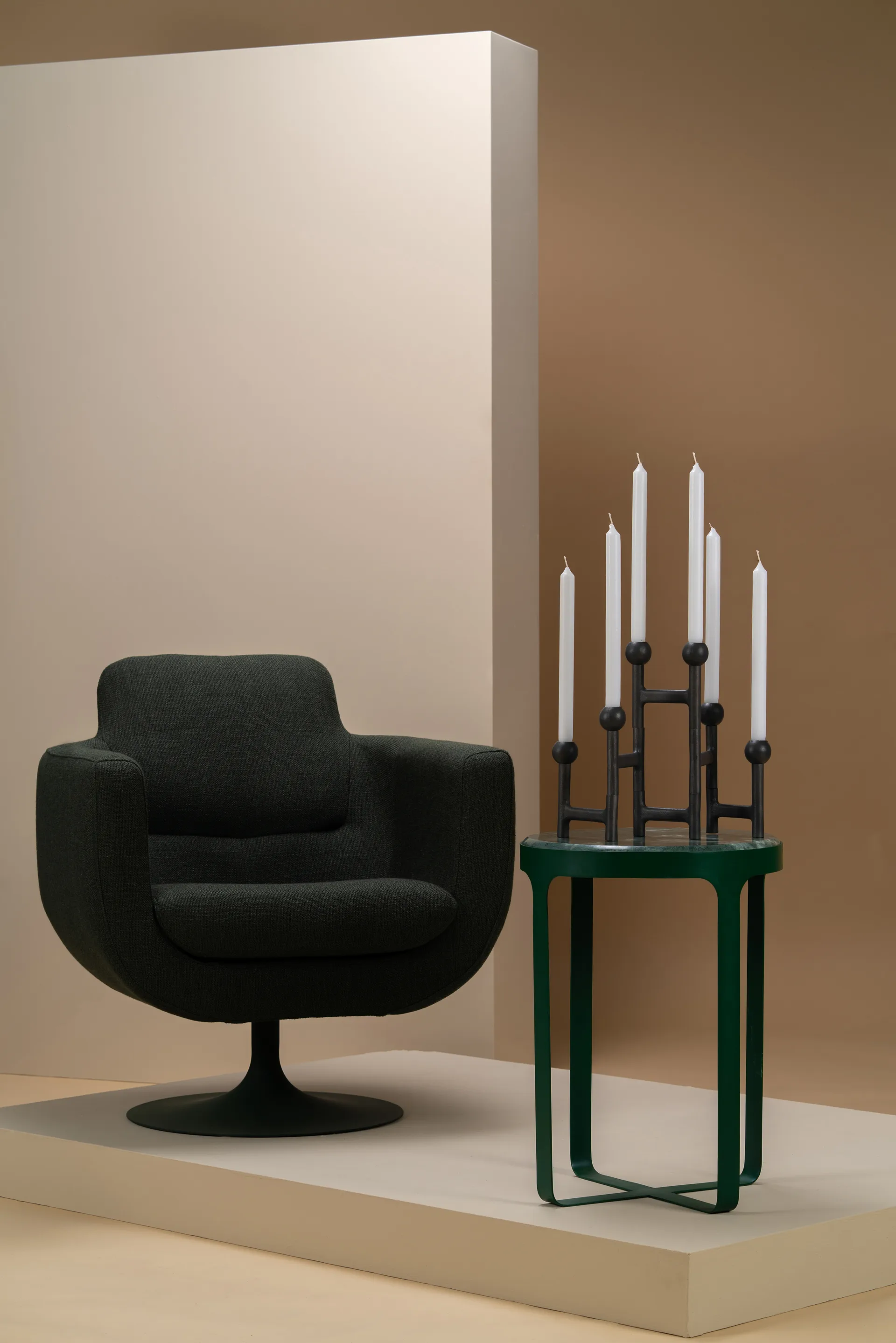 Round Folding ljusstake 56x30 cm, Mörkgrå POLSPOTTEN