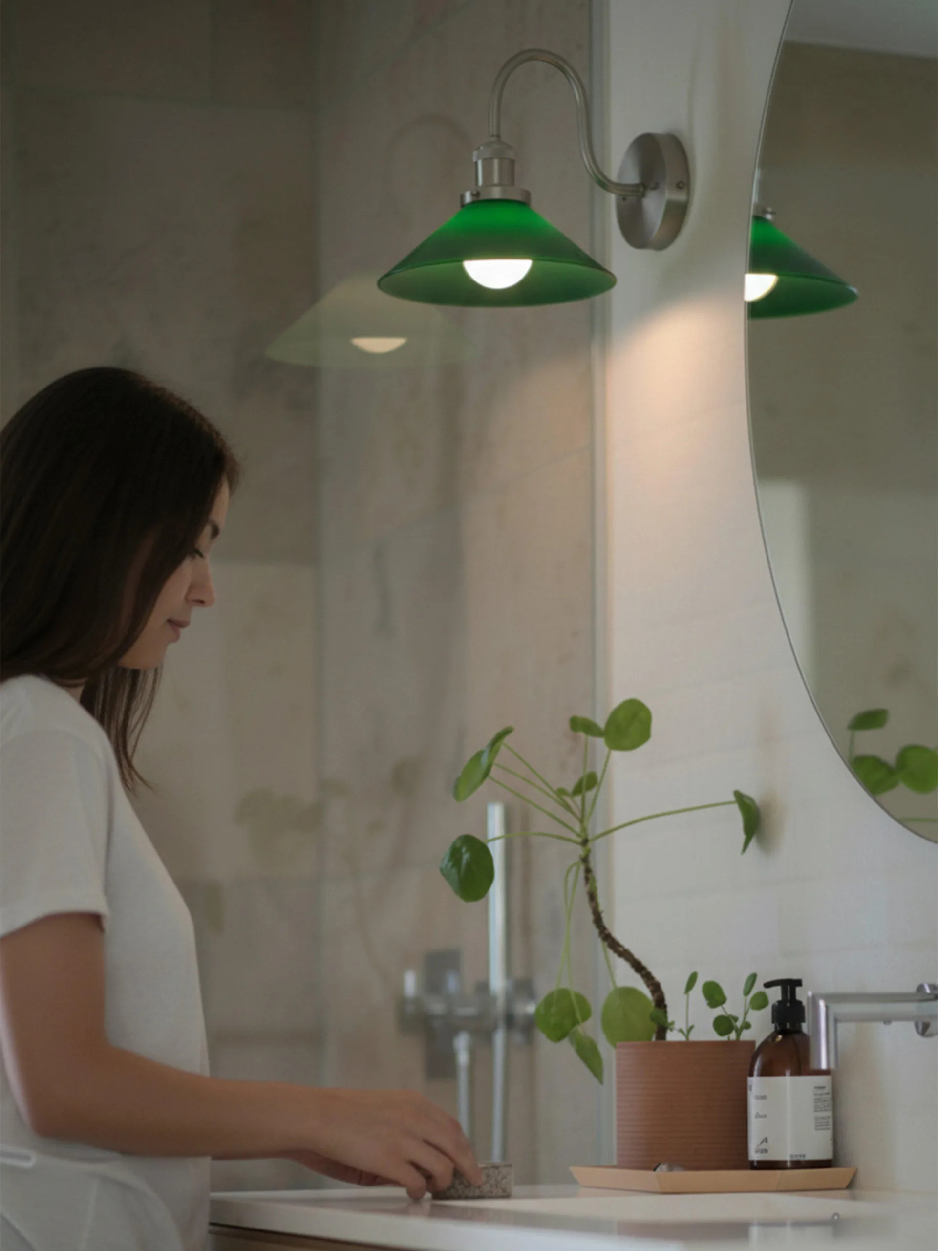 August vägglampa, Grön-krom PR Home