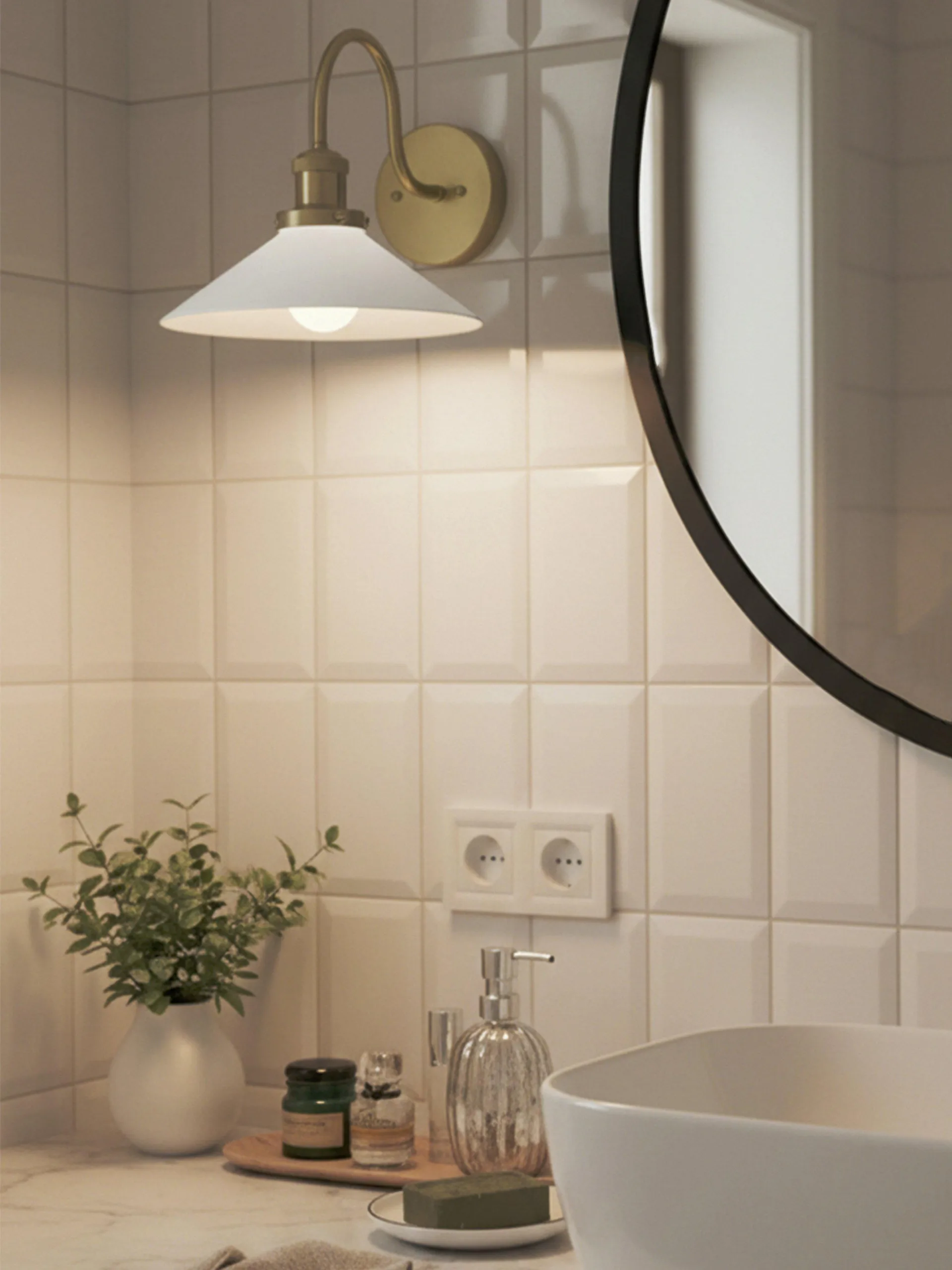 August vägglampa, Opal-mässing PR Home