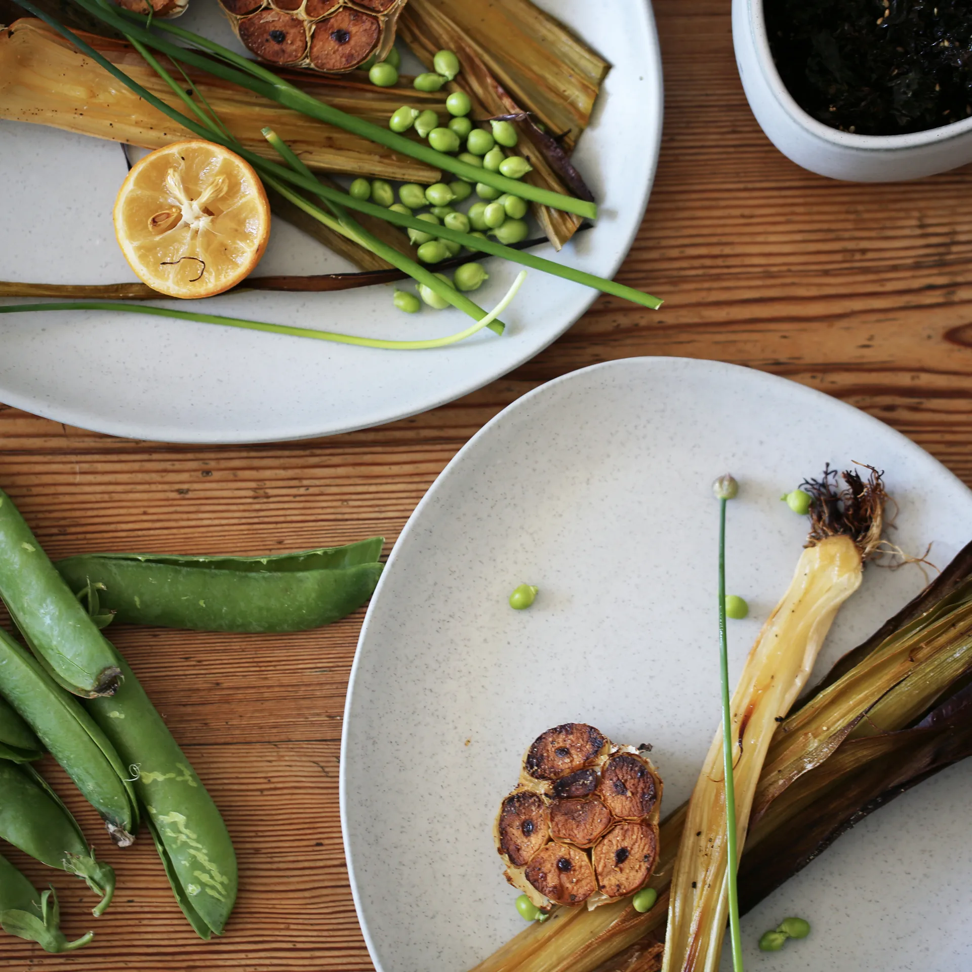 Plate no.34 2-pack, Ash grey Ro Collection