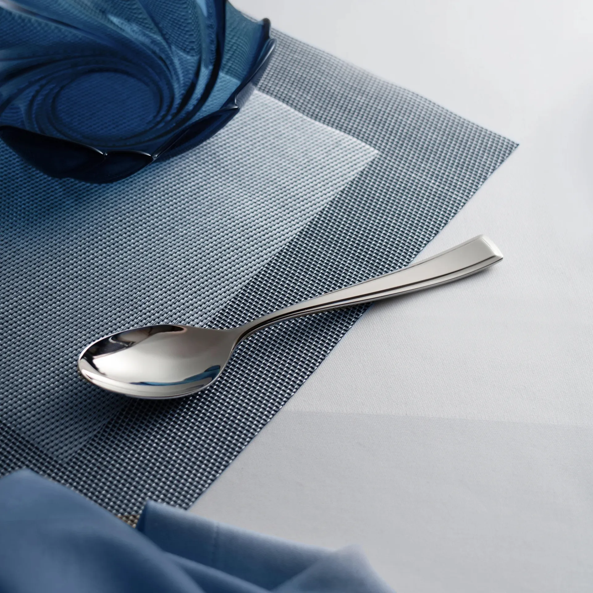 Fairford bright dessertsked, Rostfritt stål, 18,4 cm Robert Welch