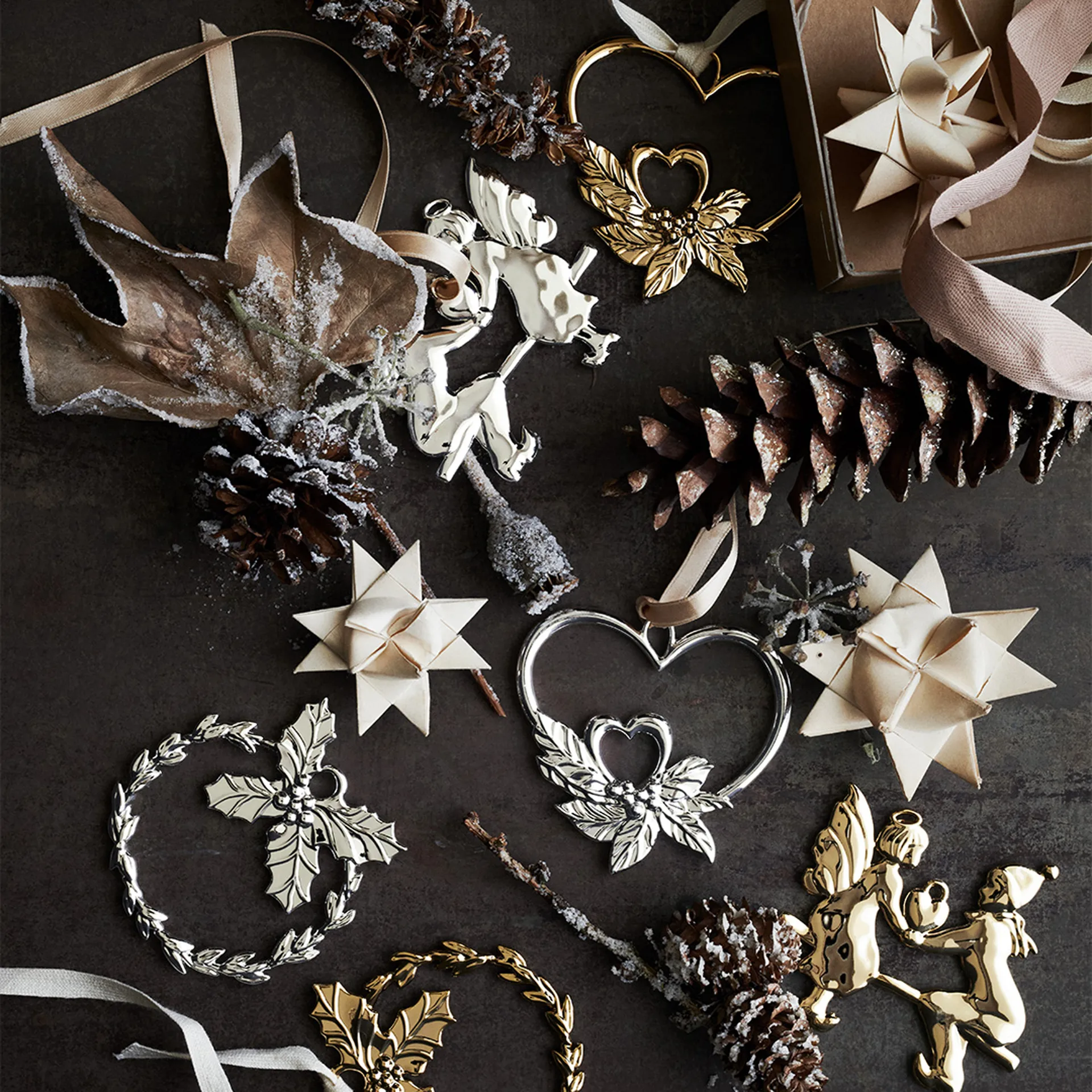 Karen Blixen Dubbelhjärta julhänge, Förgylld Rosendahl