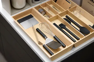 Emma palettkniv smal stål 33 cm - Black - Rosti