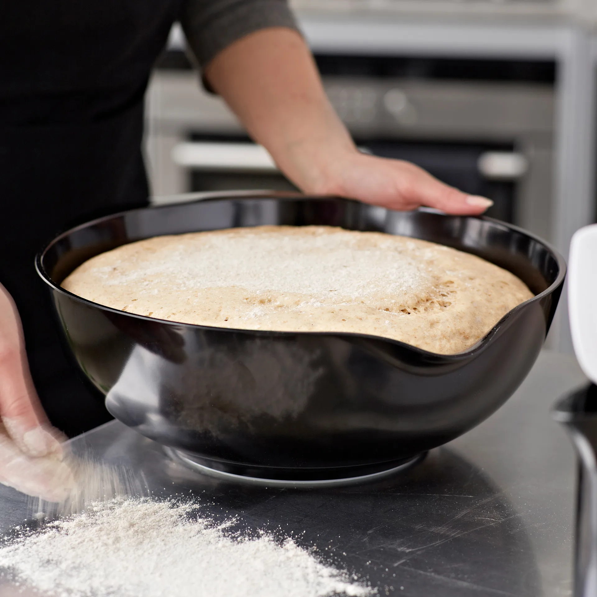 Margrethe degfat 6 L, Svart Rosti