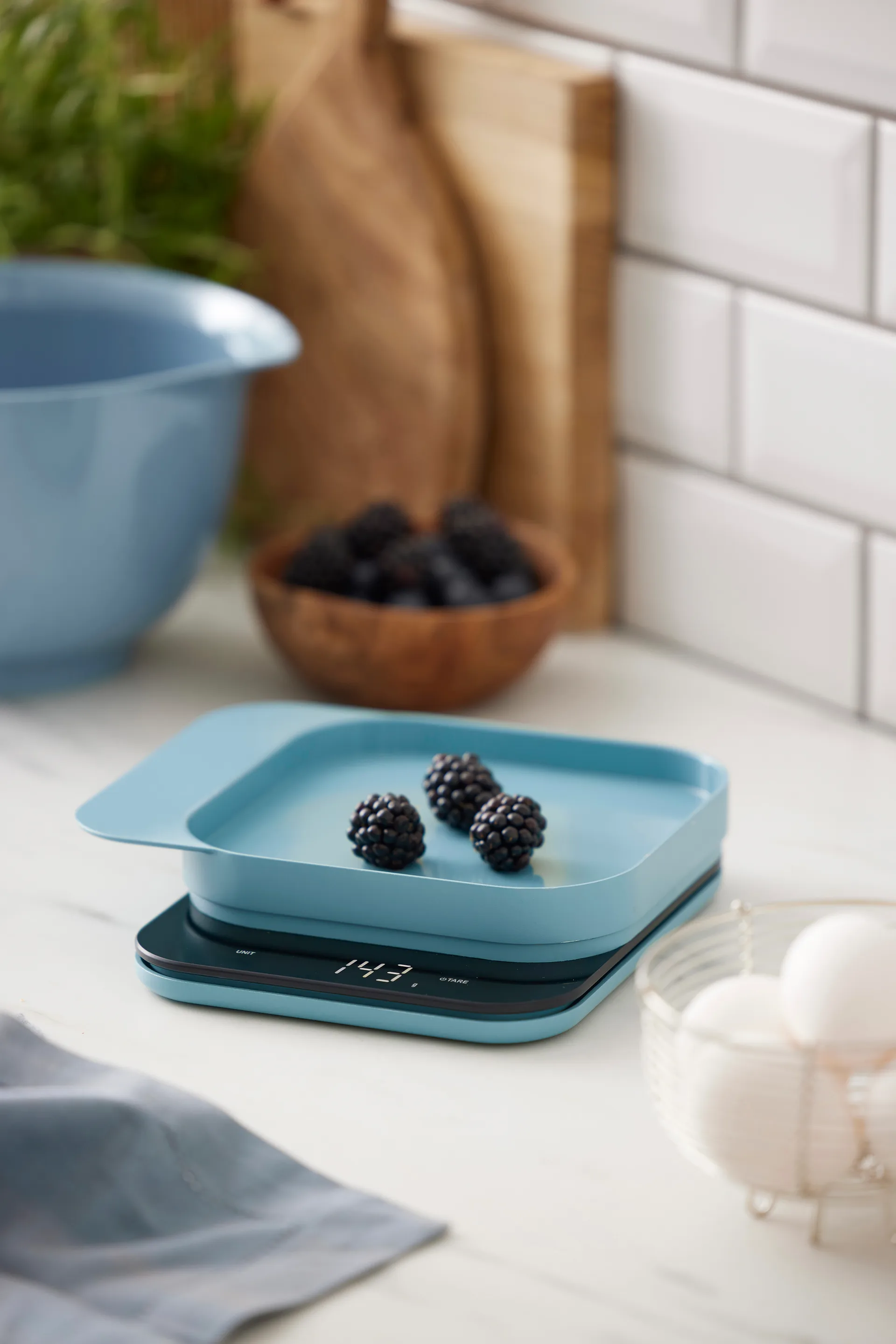 Mensura köksvåg, Dusty blue Rosti