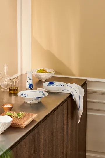 Blue Fluted Mega ugnsform Ø18,5 cm - White-blue - Royal Copenhagen