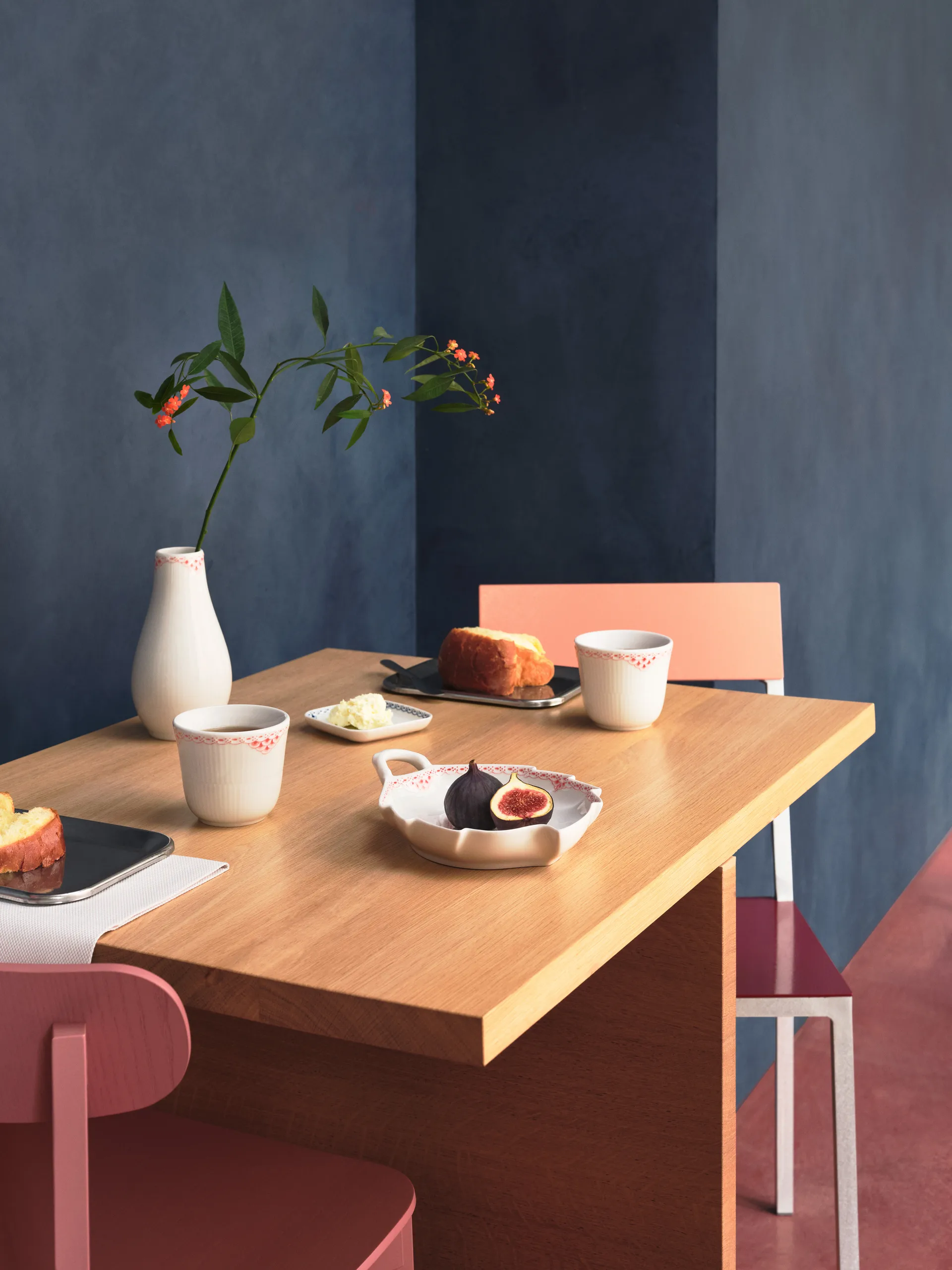 Coral Lace lövformat fat, Korall-vit Royal Copenhagen